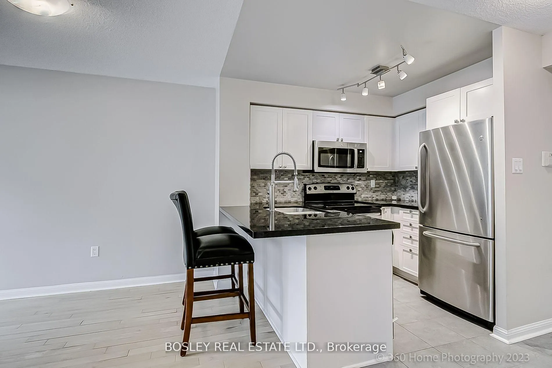 Photo 7 of Unit 301, 109 Front Street E, Toronto, Waterfront Communities — HOMEH