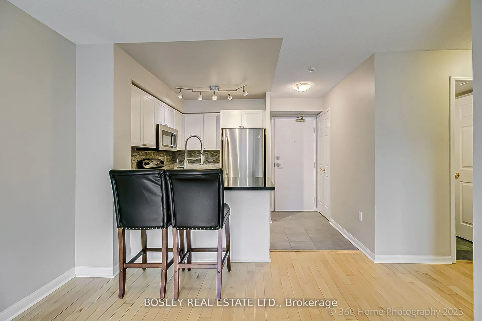Photo 8 of Unit 301, 109 Front Street E, Toronto, Waterfront Communities — HOMEH