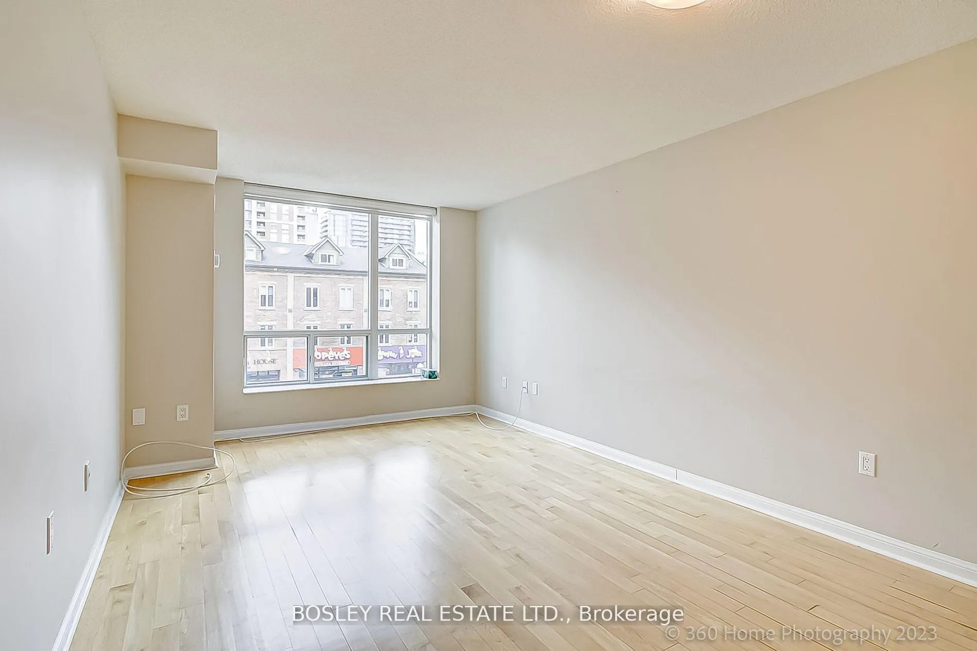 Photo 10 of Unit 301, 109 Front Street E, Toronto, Waterfront Communities — HOMEH