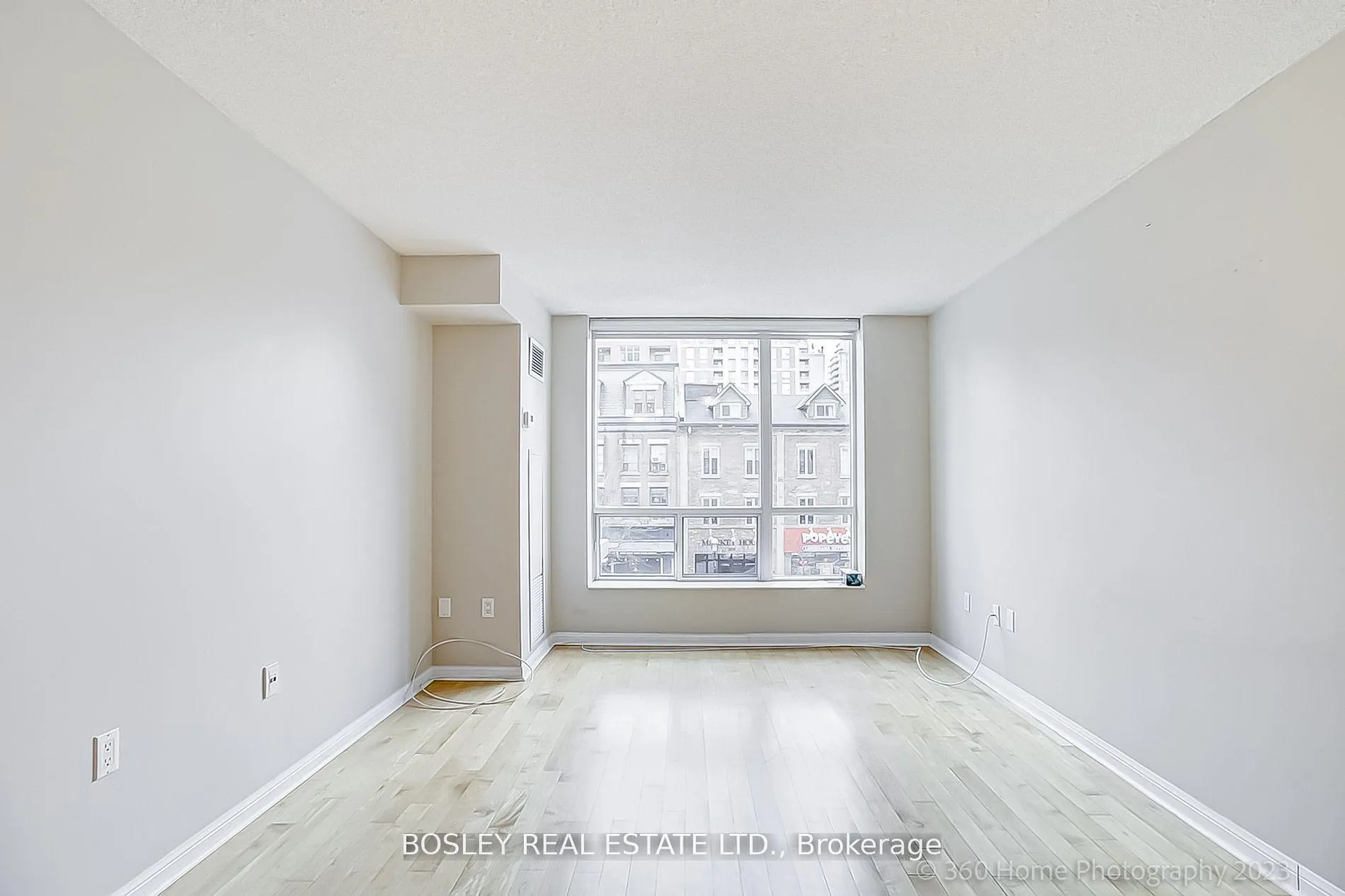 Photo 11 of Unit 301, 109 Front Street E, Toronto, Waterfront Communities — HOMEH