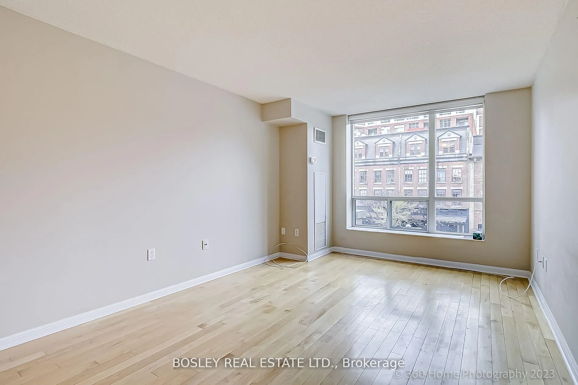 Photo 12 of Unit 301, 109 Front Street E, Toronto, Waterfront Communities — HOMEH