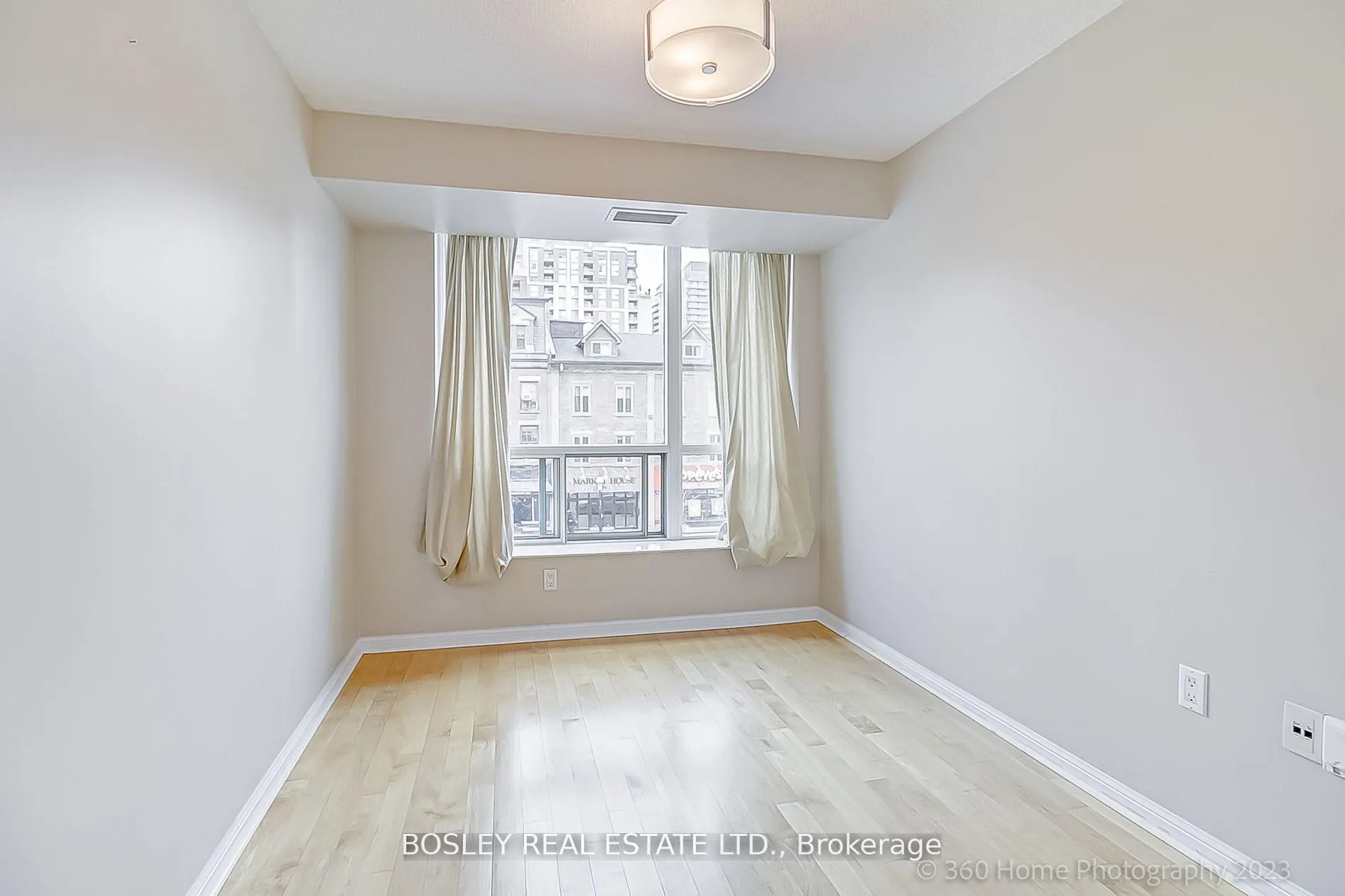 Photo 22 of Unit 301, 109 Front Street E, Toronto, Waterfront Communities — HOMEH