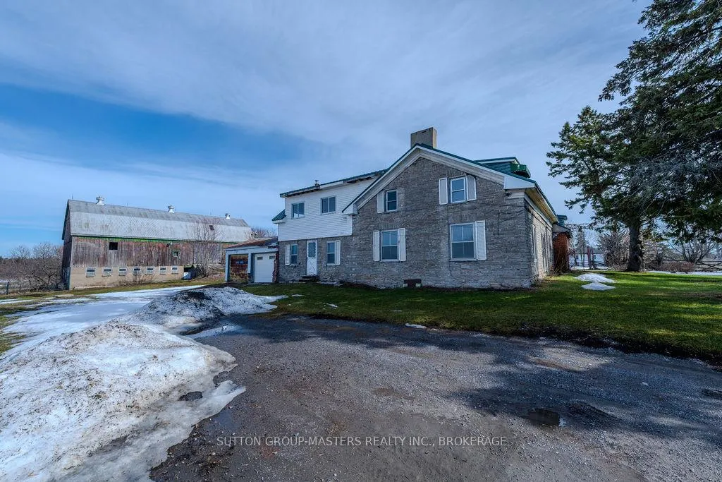 Photo 2 of 407 Blessington Road, Belleville, Thurlow Ward — HOMEH