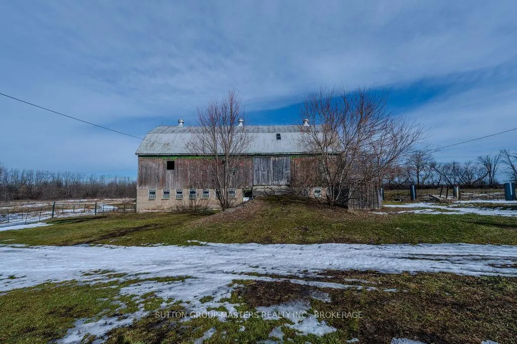 Photo 9 of 407 Blessington Road, Belleville, Thurlow Ward — HOMEH