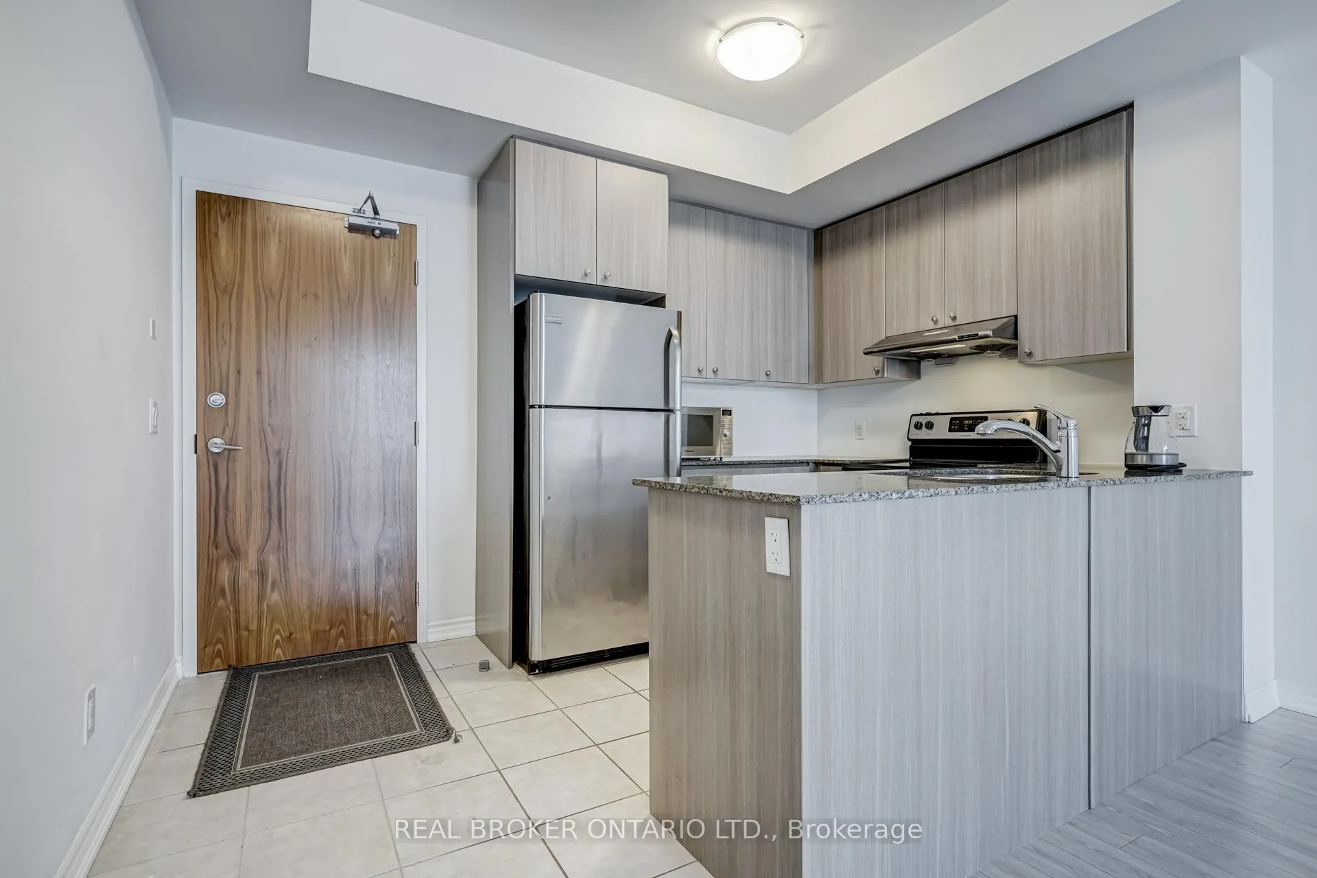 Photo 6 of Unit 618, 8323 Kennedy Road, Markham, Village Green-South Unionville — HOMEH