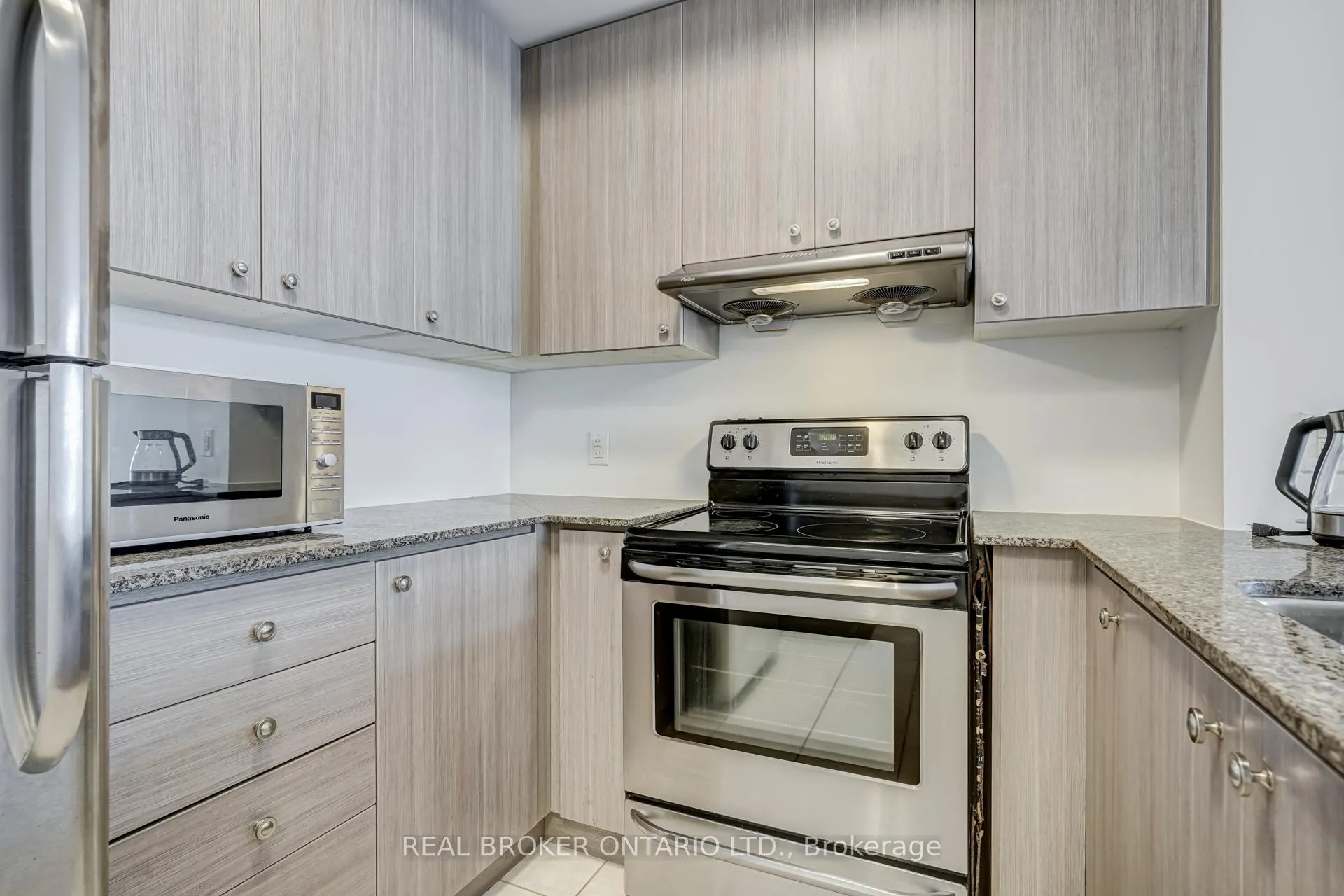 Photo 7 of Unit 618, 8323 Kennedy Road, Markham, Village Green-South Unionville — HOMEH
