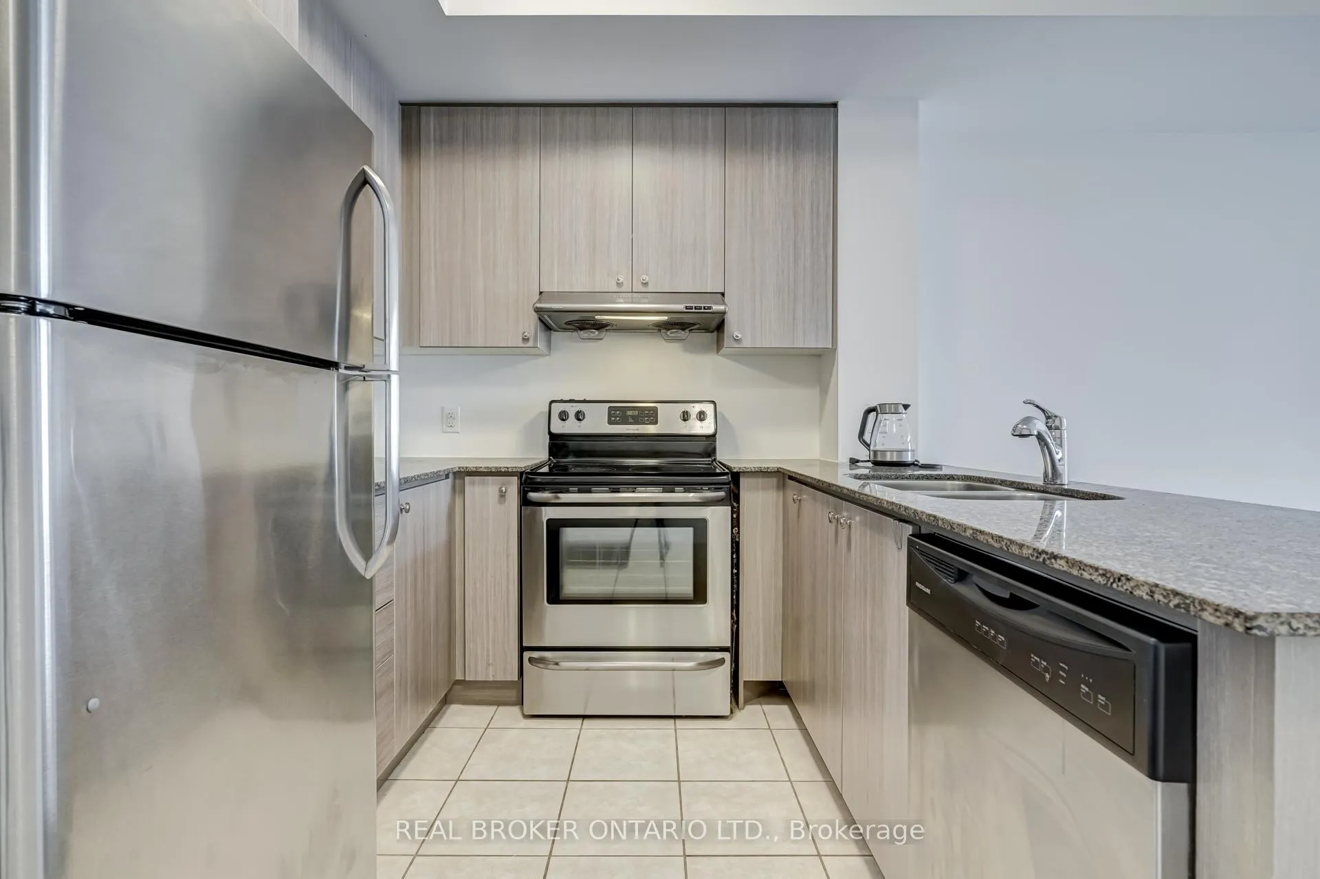 Photo 8 of Unit 618, 8323 Kennedy Road, Markham, Village Green-South Unionville — HOMEH