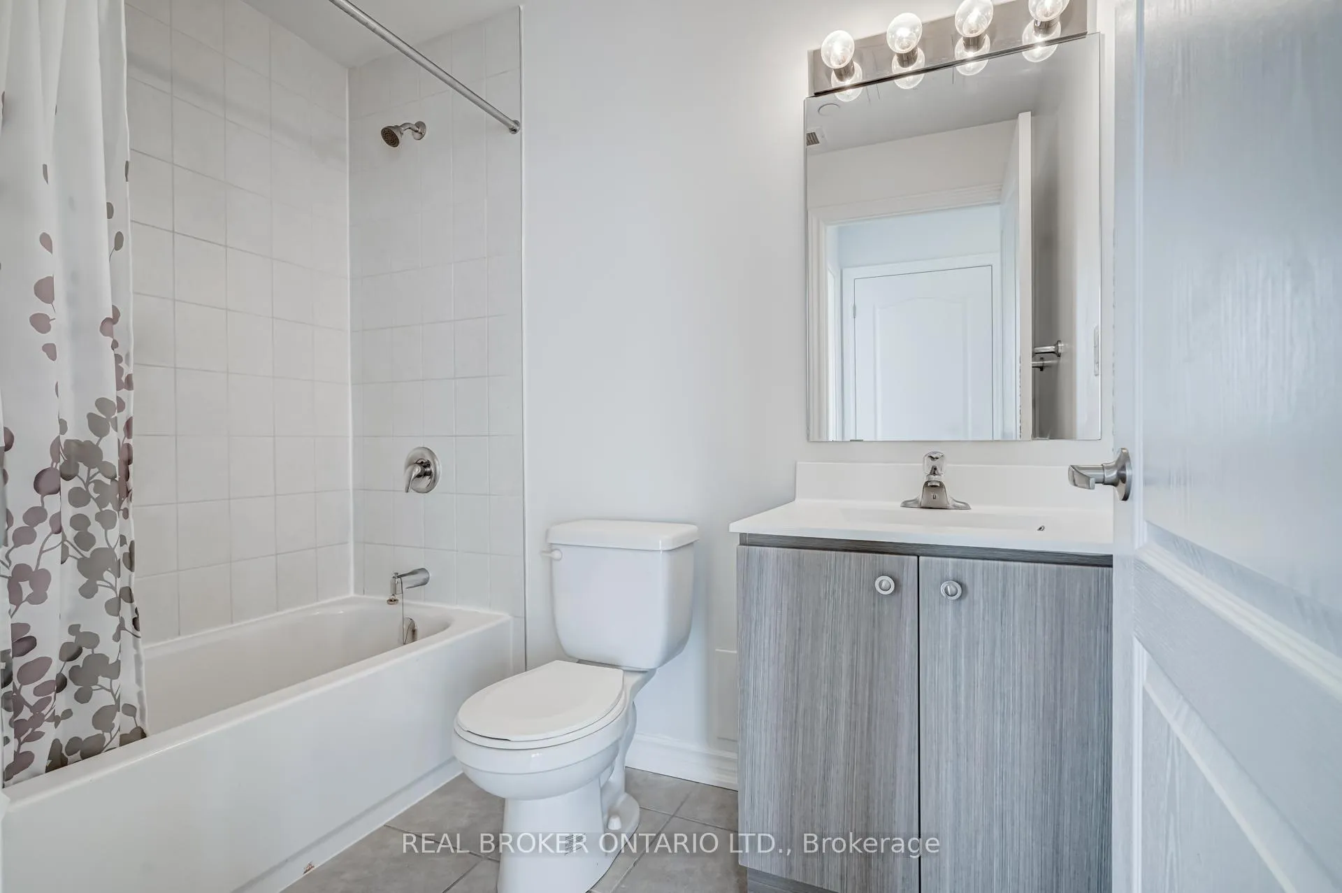 Photo 19 of Unit 618, 8323 Kennedy Road, Markham, Village Green-South Unionville — HOMEH