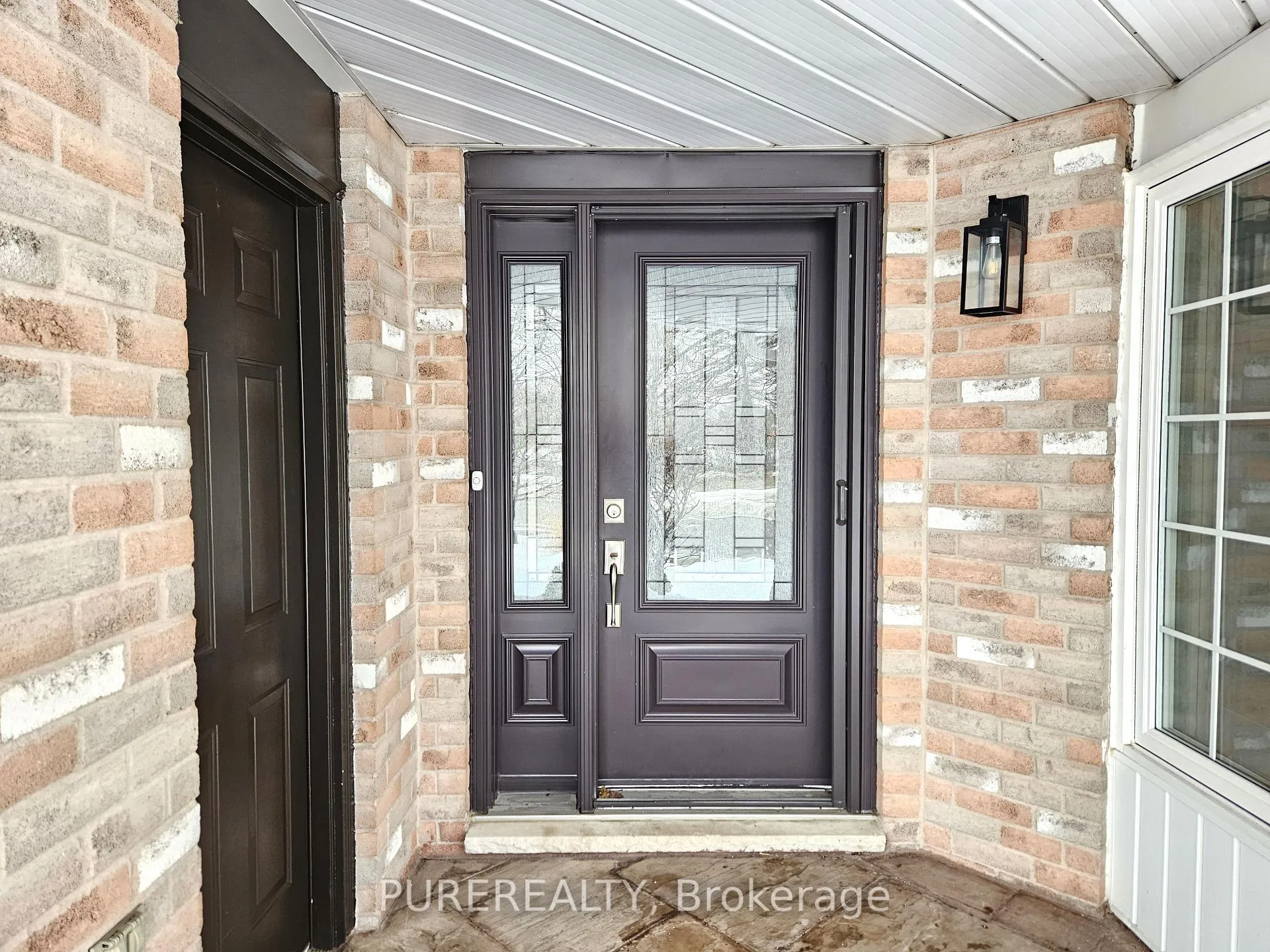Photo 2 of 2 Aquasanta Crescent, Hamilton, Ryckmans — HOMEH
