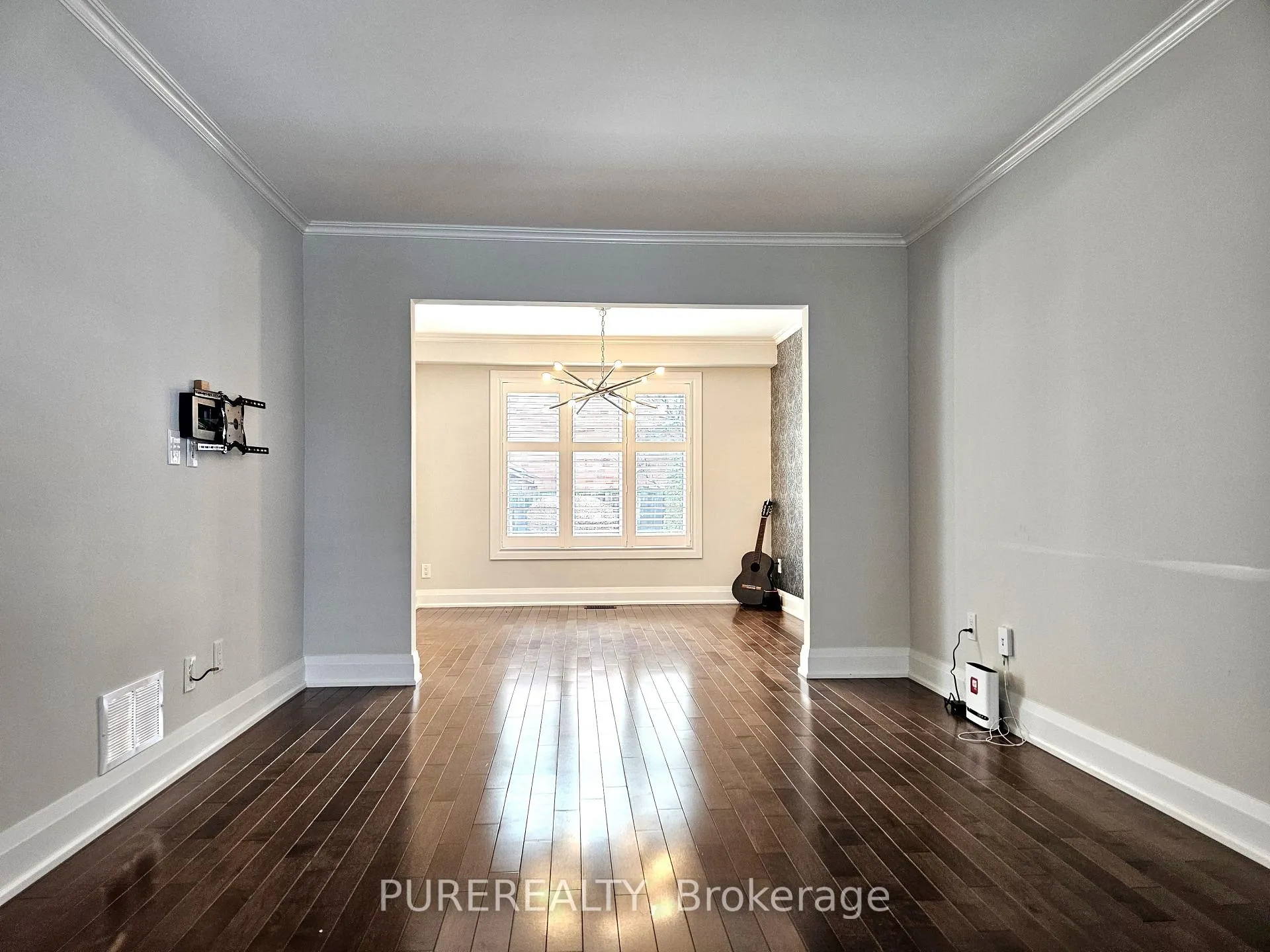 Photo 4 of 2 Aquasanta Crescent, Hamilton, Ryckmans — HOMEH