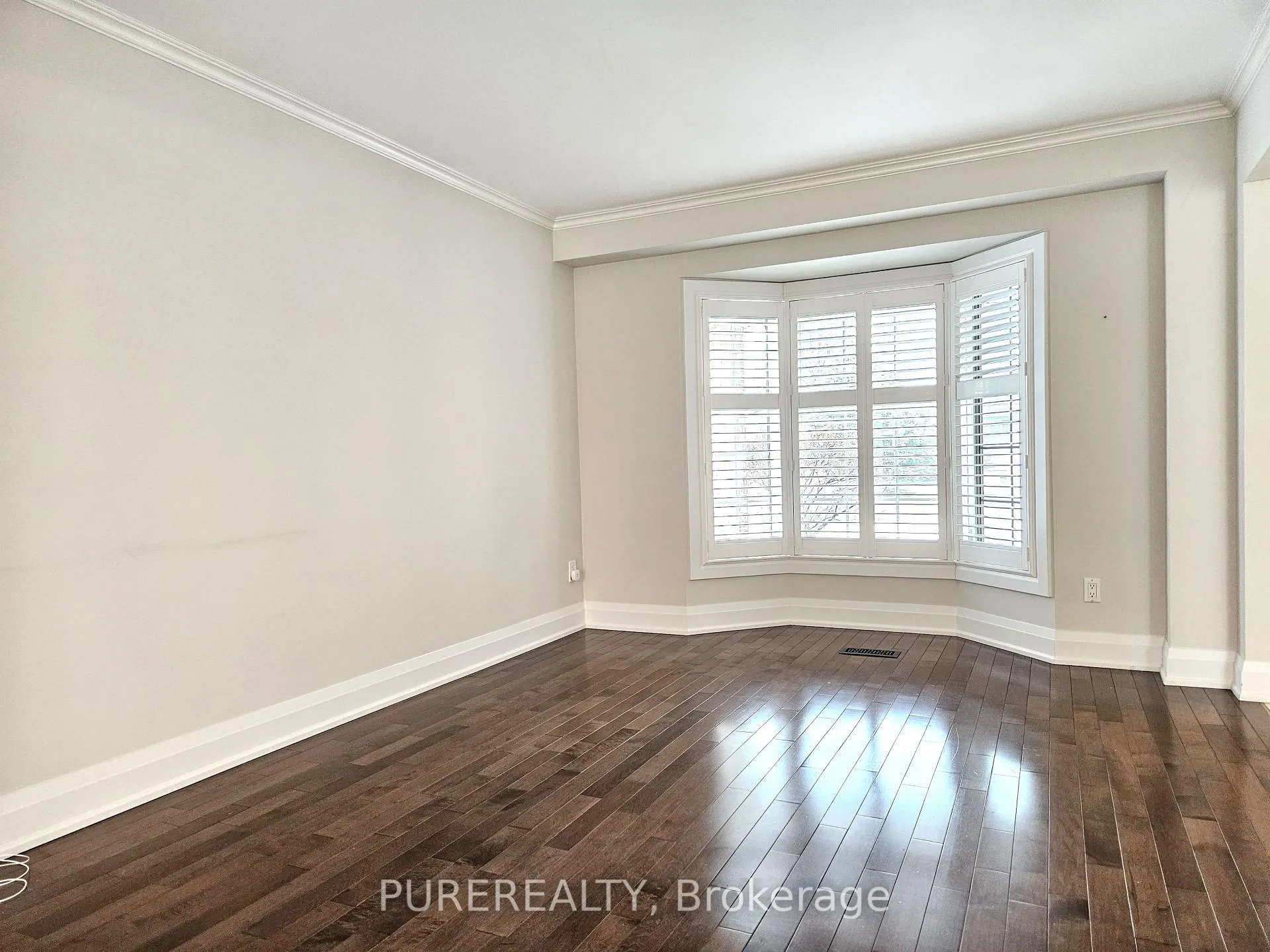 Photo 5 of 2 Aquasanta Crescent, Hamilton, Ryckmans — HOMEH