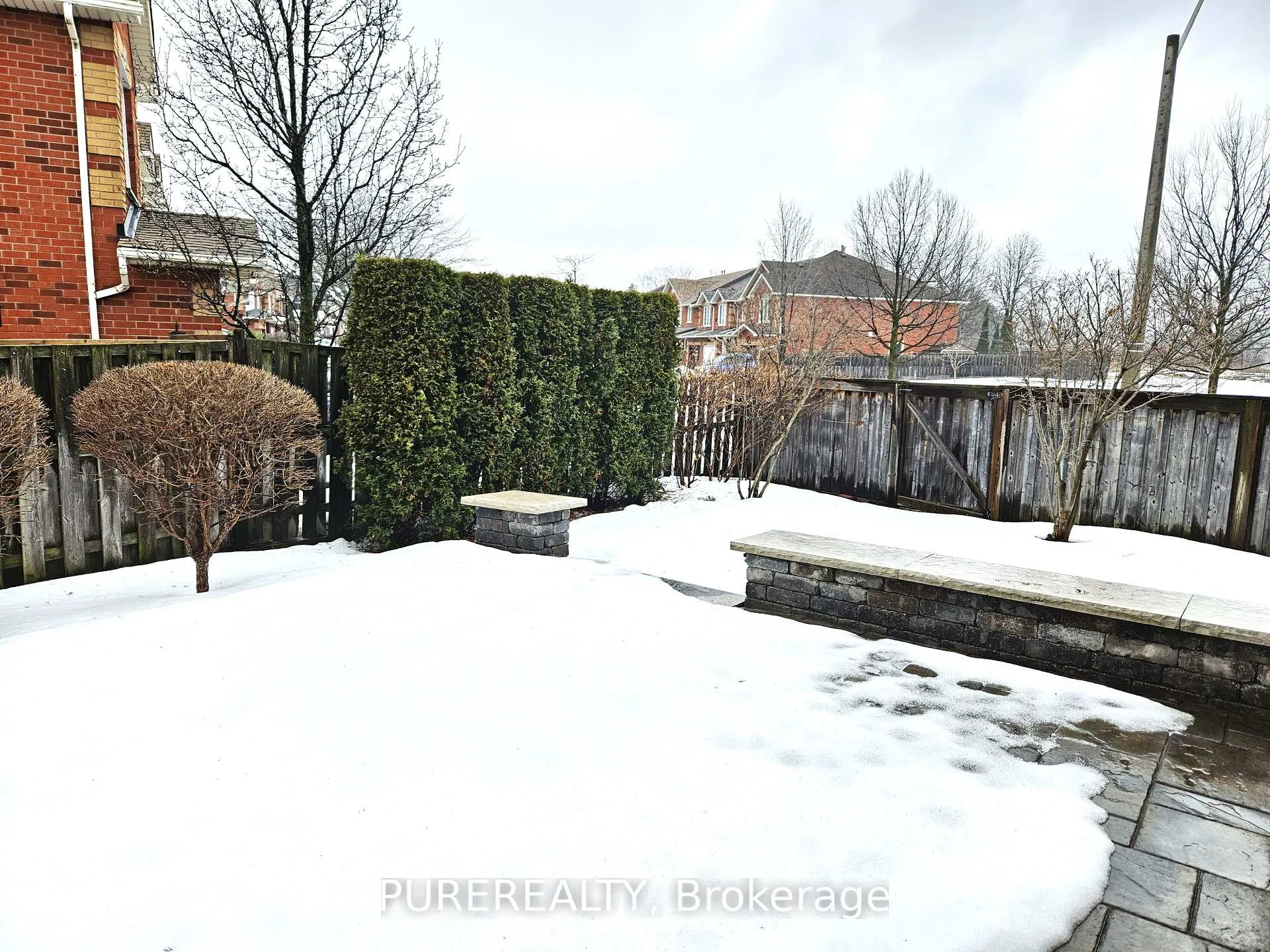 Photo 24 of 2 Aquasanta Crescent, Hamilton, Ryckmans — HOMEH