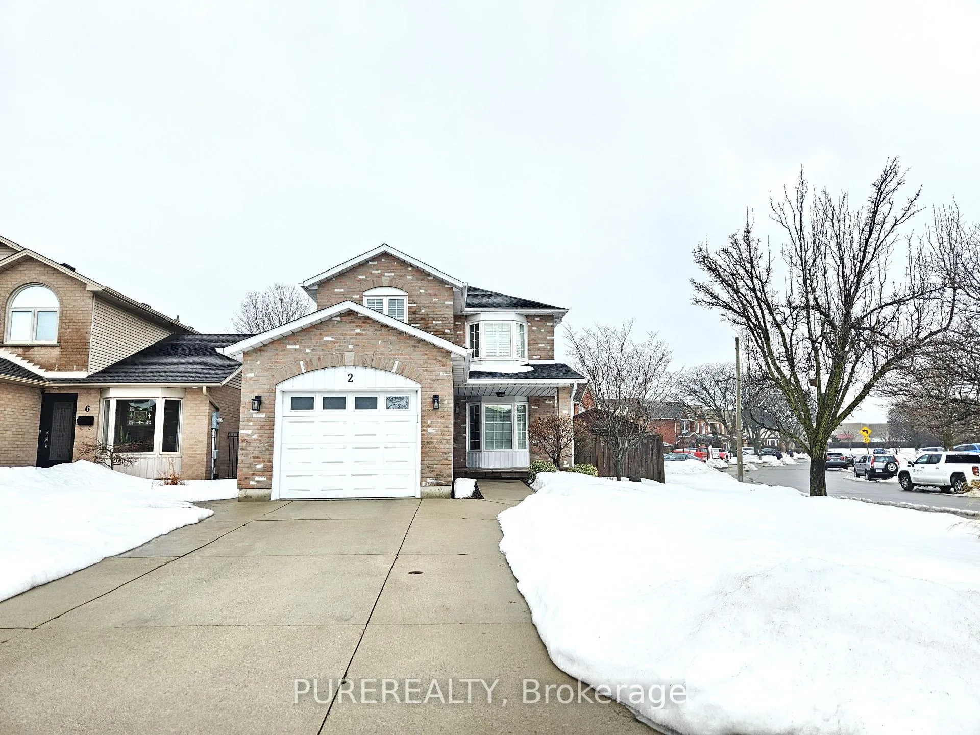 Photo 25 of 2 Aquasanta Crescent, Hamilton, Ryckmans — HOMEH