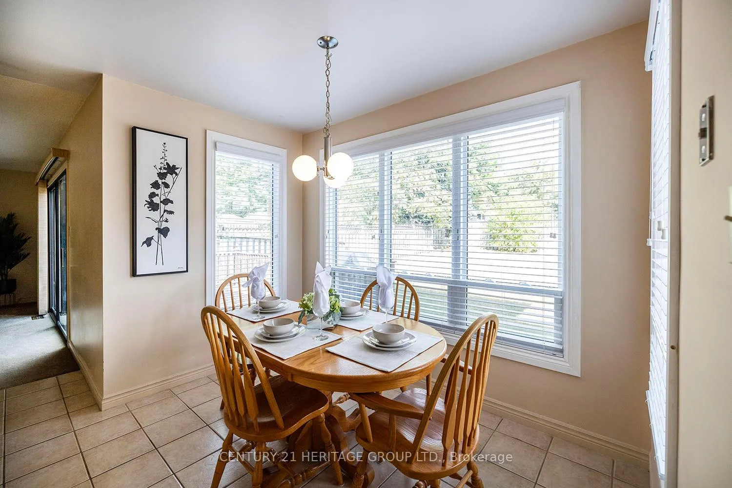 Photo 11 of 804 Mahina Street, Oshawa, McLaughlin — HOMEH
