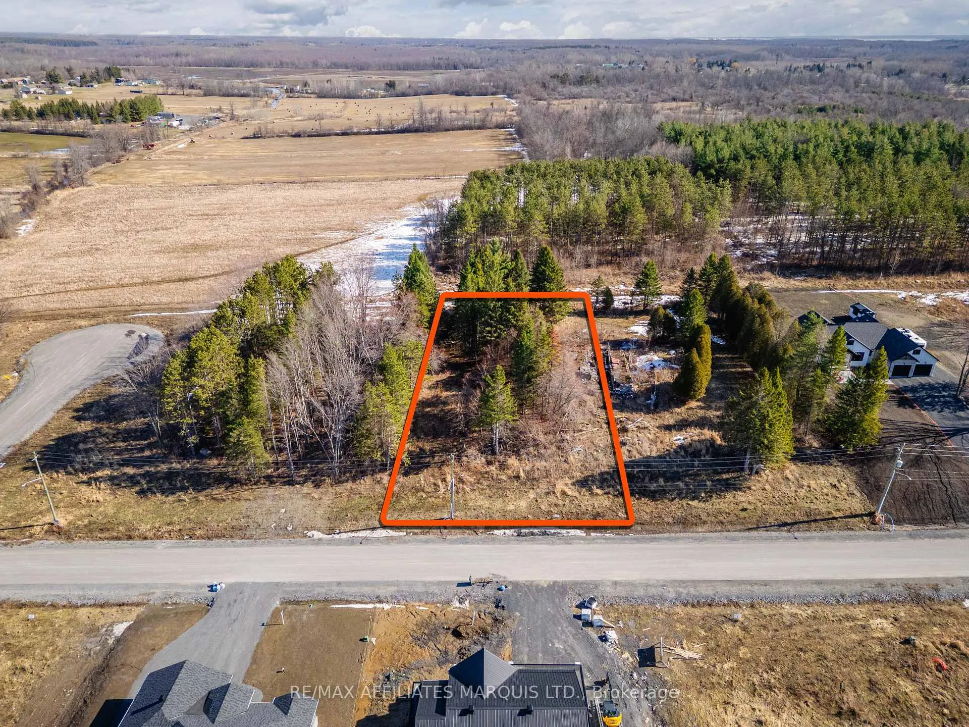 Front of LOT 18a Sapphire Drive