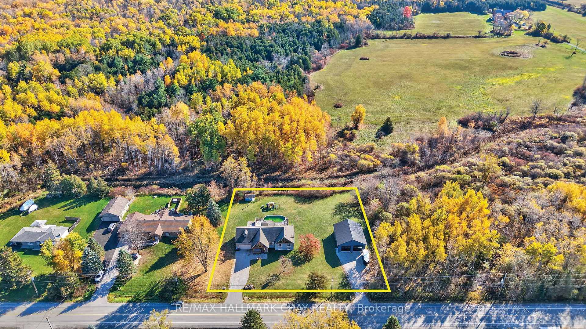 Photo 2 of 1259 Gilford Road, Innisfil, Gilford — HOMEH