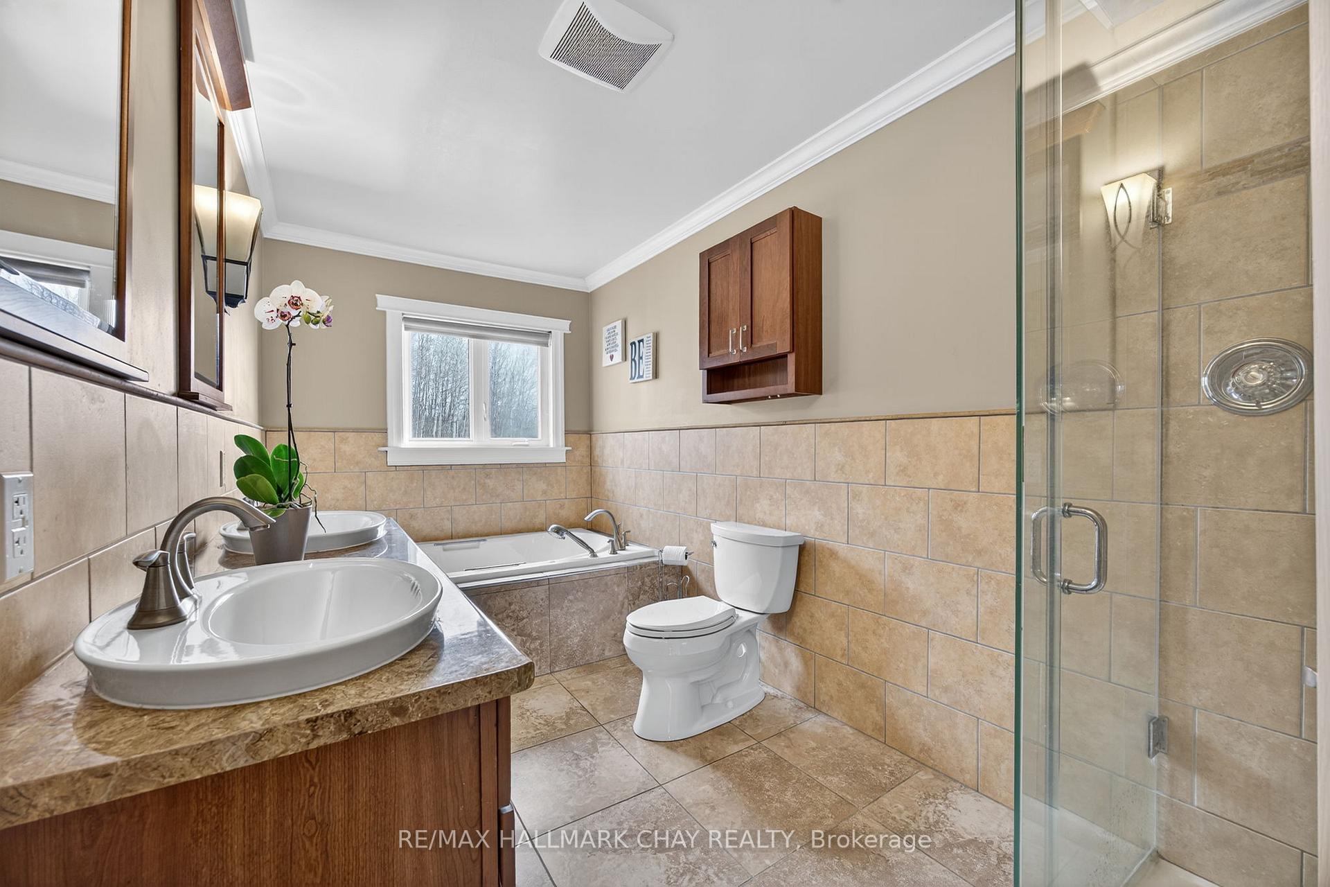 Photo 24 of 1259 Gilford Road, Innisfil, Gilford — HOMEH