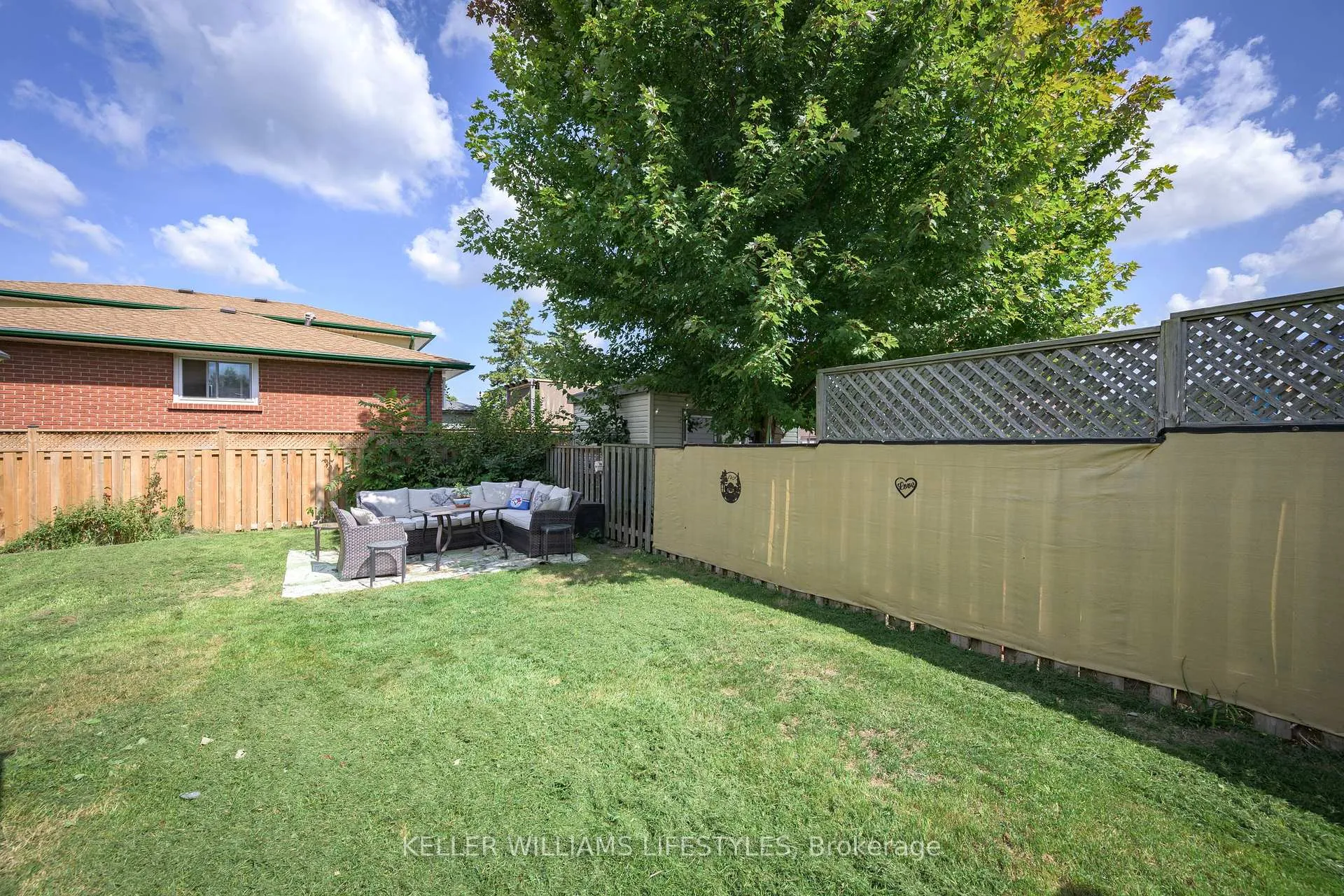 Photo 5 of 12 Stirling Crescent, St. Thomas — HOMEH