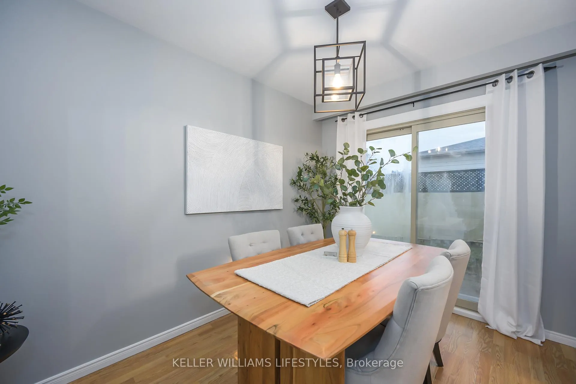 Photo 14 of 12 Stirling Crescent, St. Thomas — HOMEH