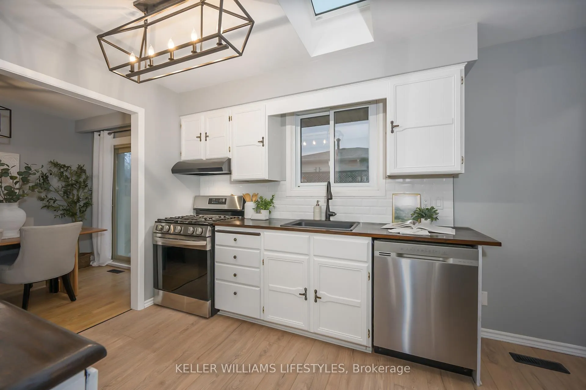 Photo 15 of 12 Stirling Crescent, St. Thomas — HOMEH