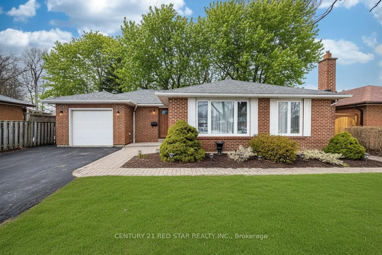 Photo 2 of 25 Devonshire Drive, Brampton, Southgate — HOMEH