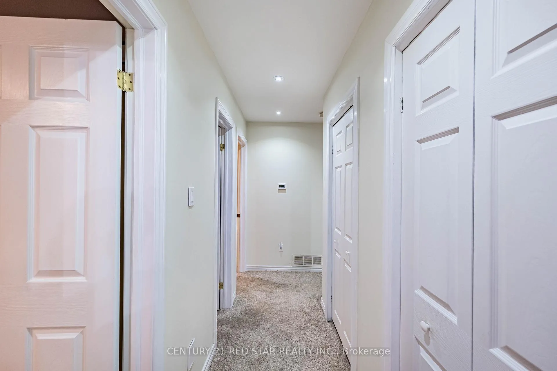 Photo 18 of 25 Devonshire Drive, Brampton, Southgate — HOMEH