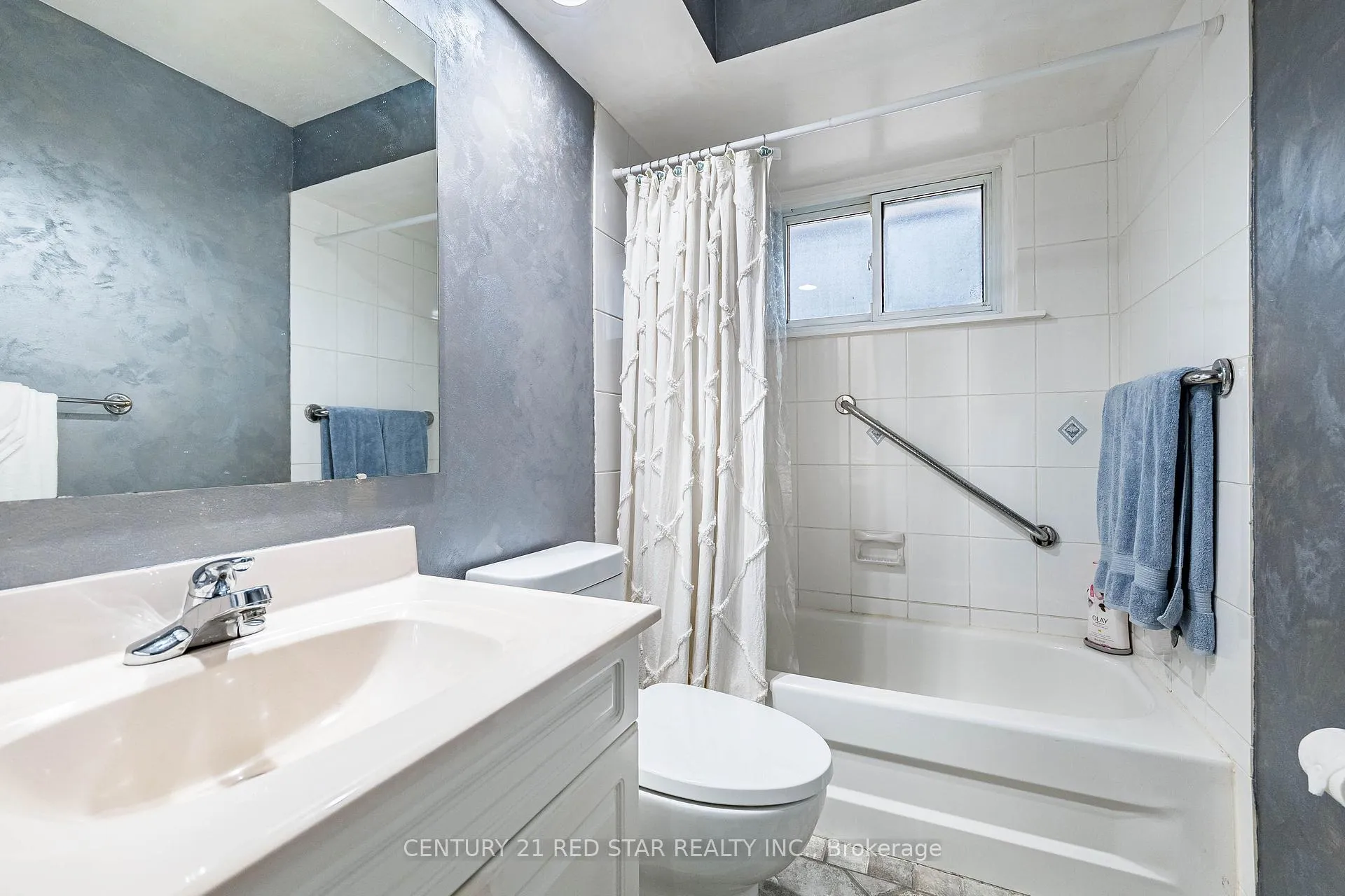Photo 26 of 25 Devonshire Drive, Brampton, Southgate — HOMEH