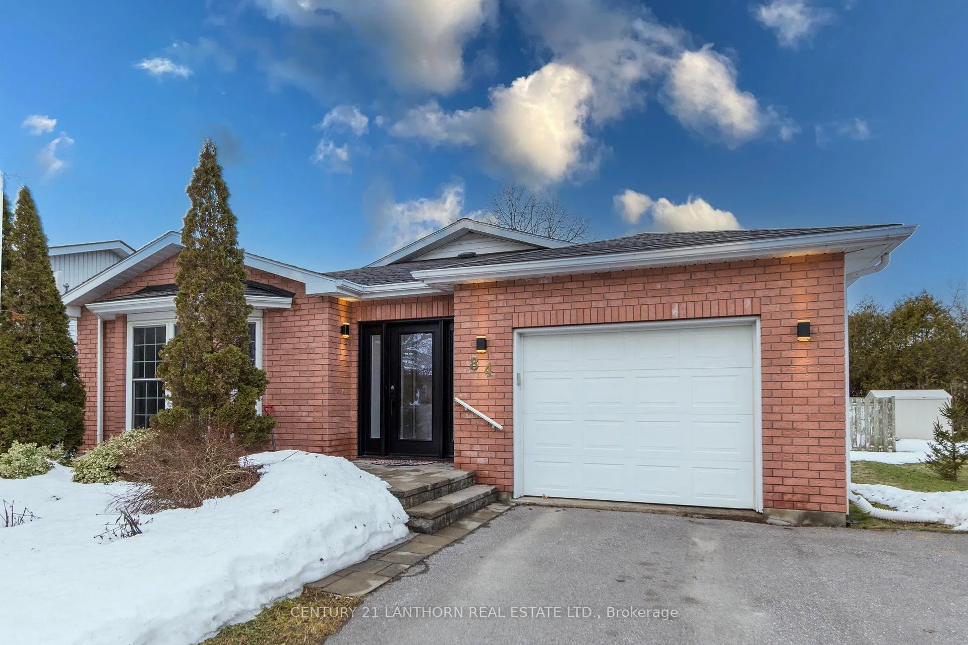 Photo 3 of 84 Westwind Crescent, Prince Edward County, Wellington Ward — HOMEH