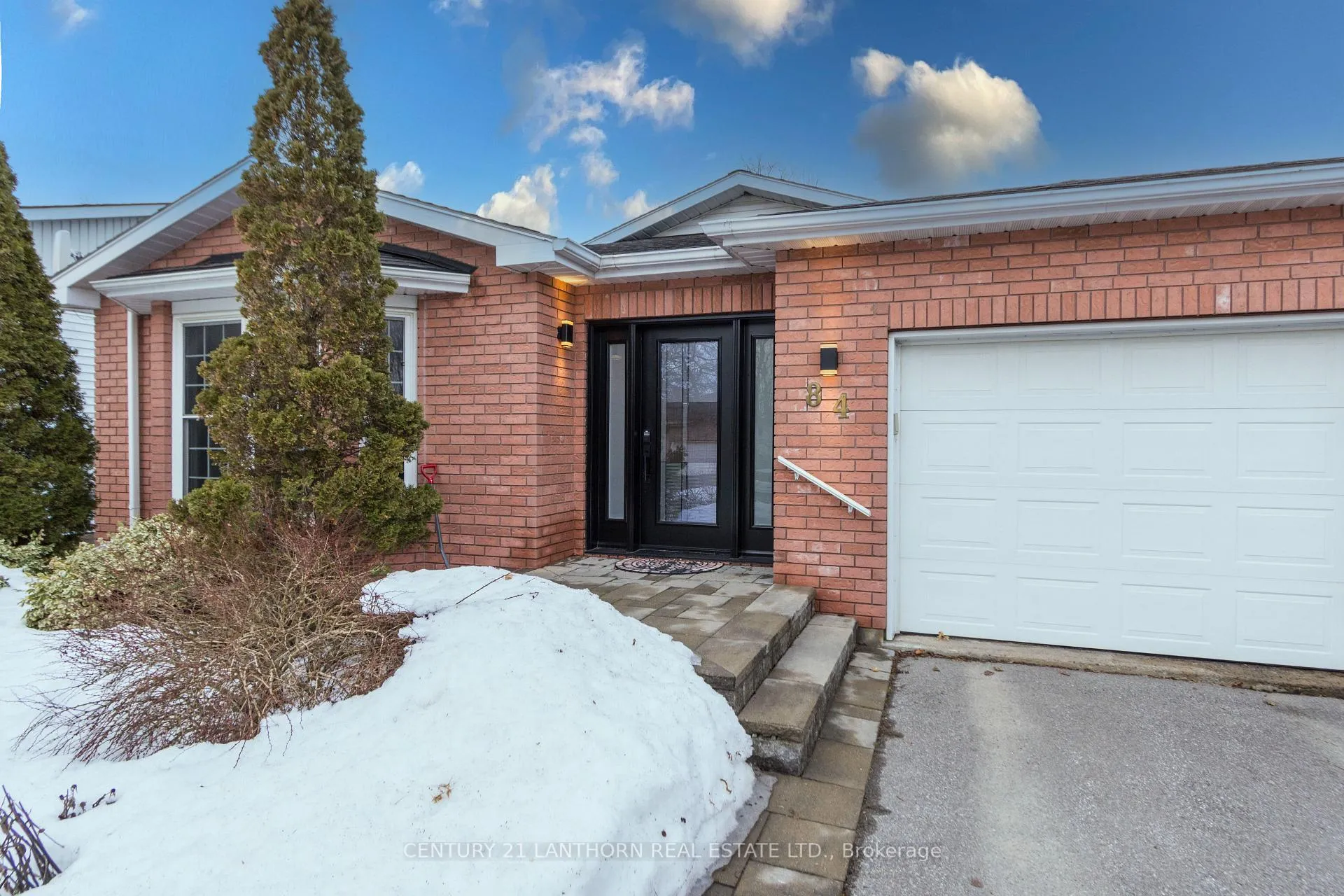 Photo 4 of 84 Westwind Crescent, Prince Edward County, Wellington Ward — HOMEH