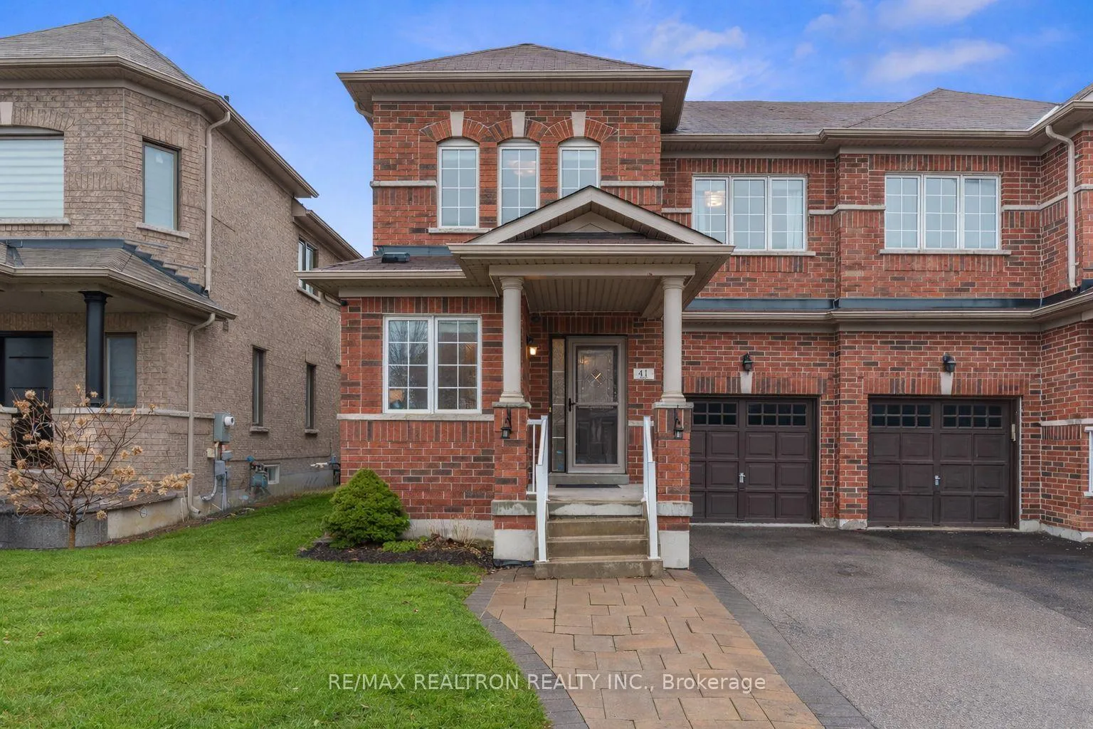Photo 1 of 41 Wallwark Street, Aurora, Bayview Northeast — HOMEH