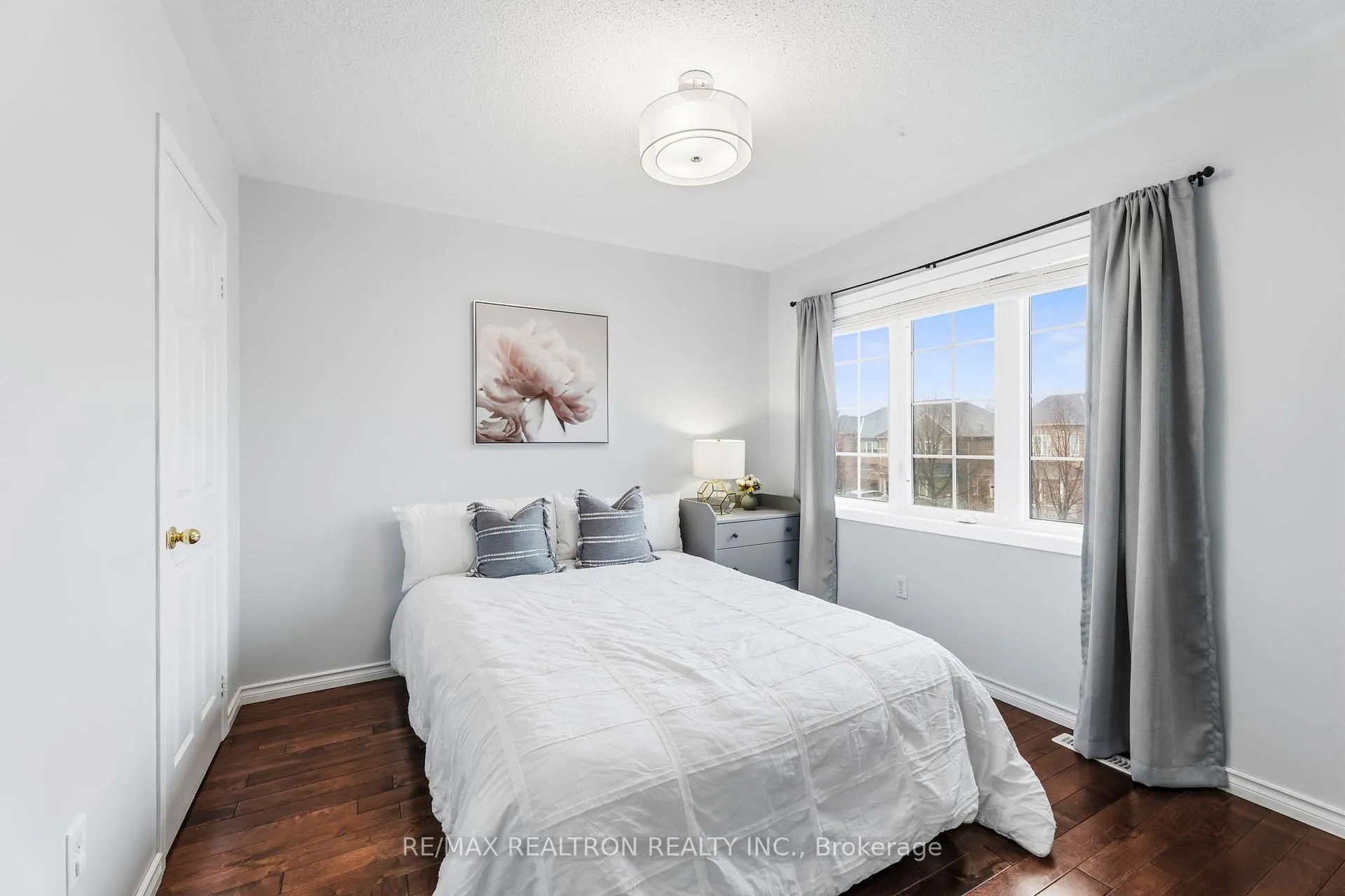 Photo 12 of 41 Wallwark Street, Aurora, Bayview Northeast — HOMEH