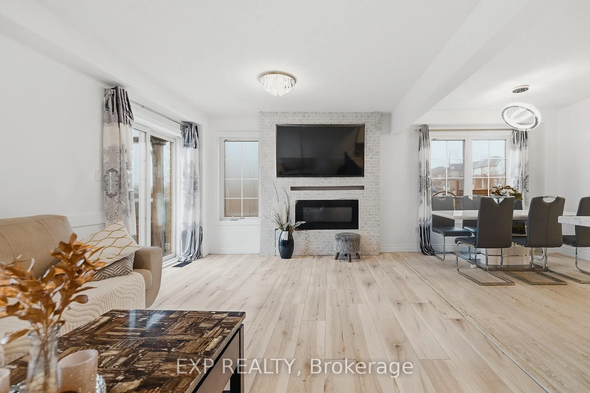 Photo 9 of Unit 9, 147 Kemp Crescent, Guelph, Grange Road — HOMEH