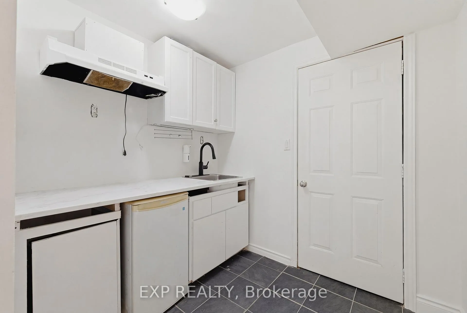 Photo 26 of Unit 9, 147 Kemp Crescent, Guelph, Grange Road — HOMEH