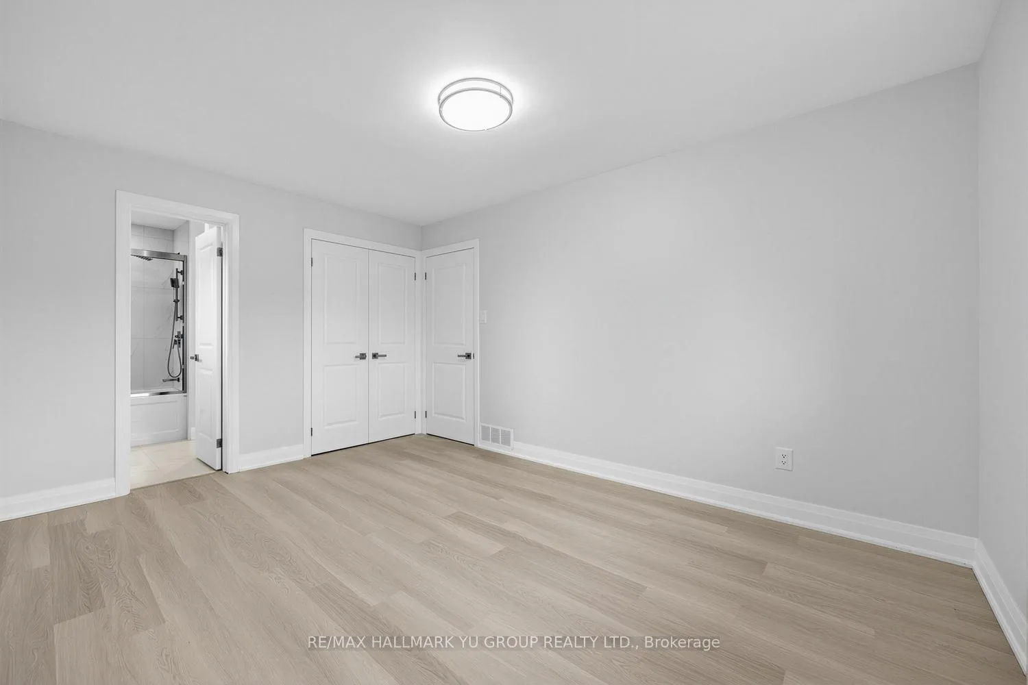 Photo 19 of 12 Pleasant View Drive, North York, Pleasant View — HOMEH