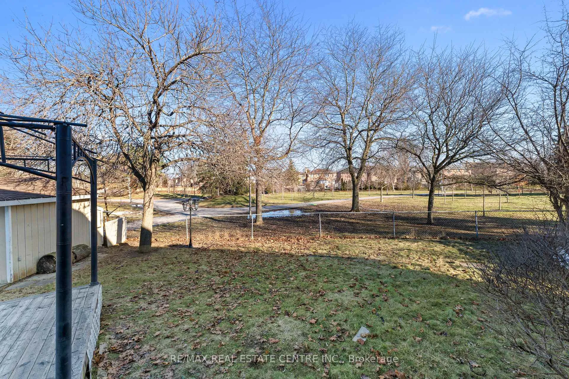 Photo 30 of 86 Judith Crescent, Brampton, Northgate — HOMEH