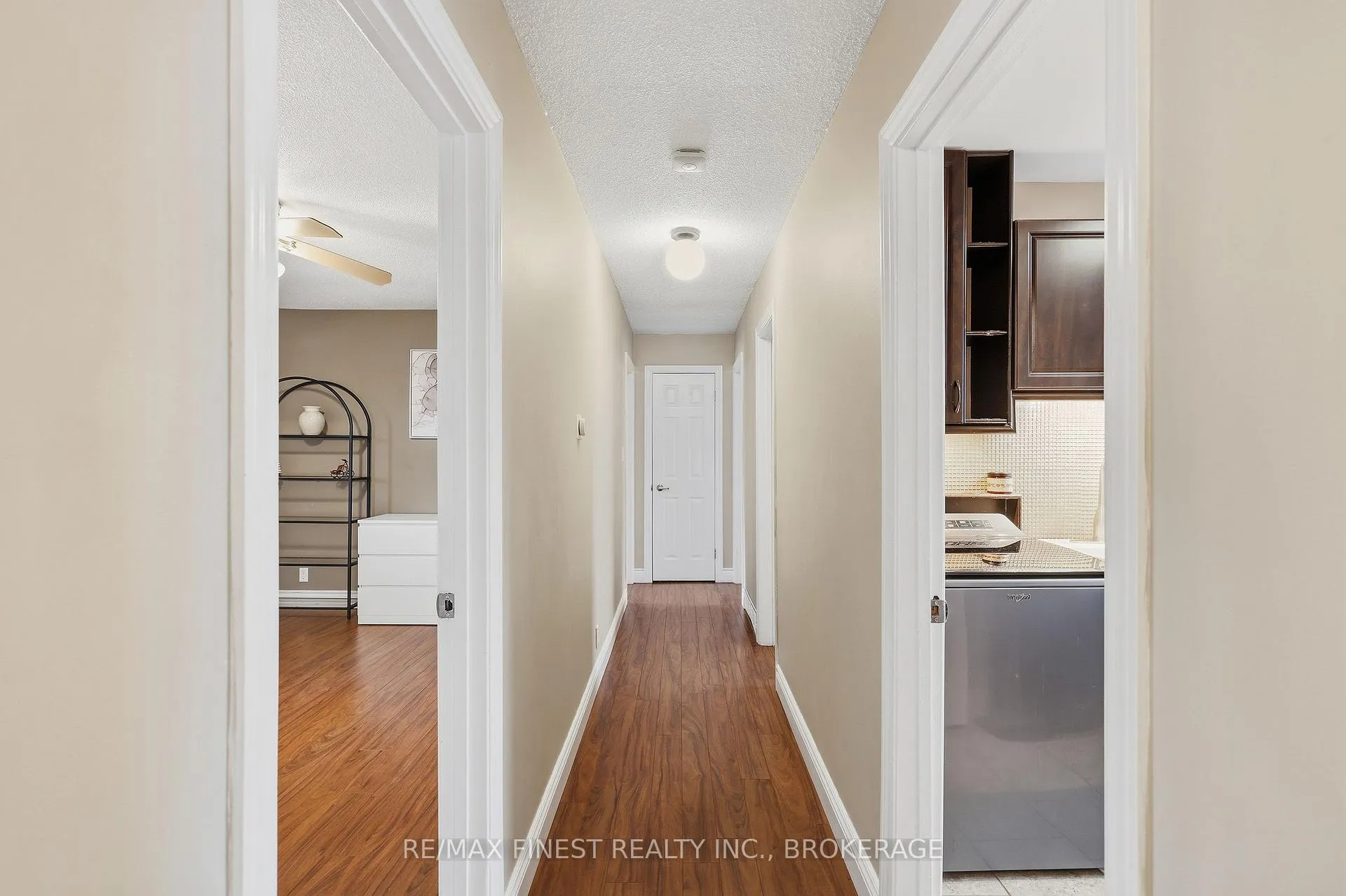Photo 21 of 886 Pembridge Crescent, Kingston, South of Taylor-Kidd Blvd — HOMEH