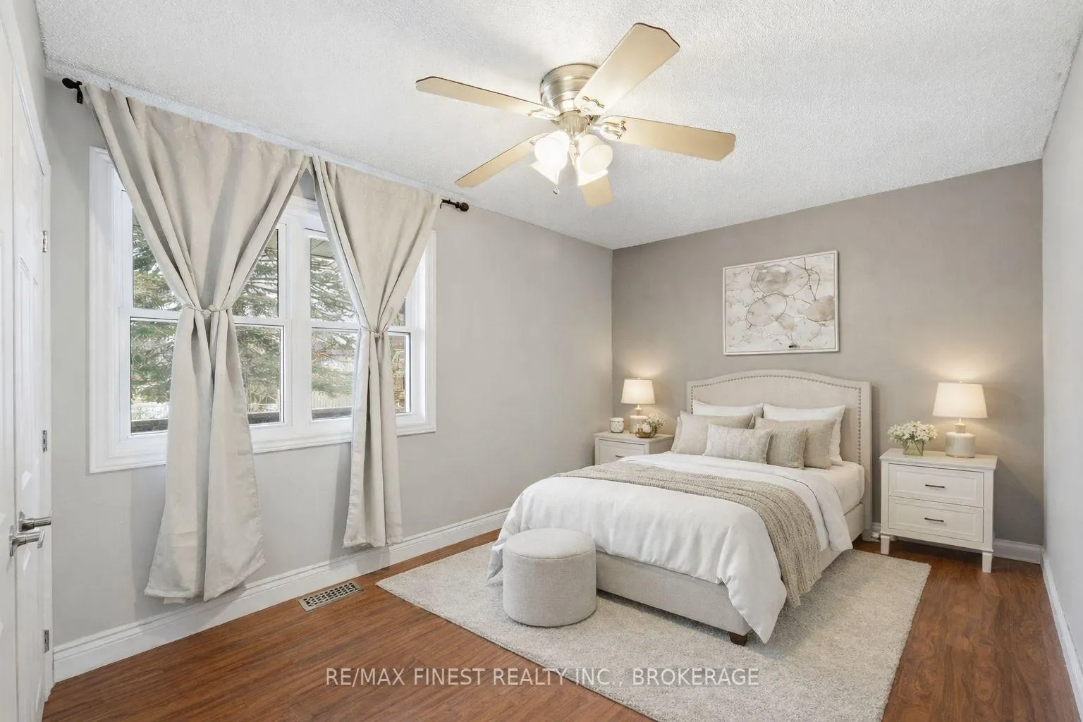 Photo 23 of 886 Pembridge Crescent, Kingston, South of Taylor-Kidd Blvd — HOMEH