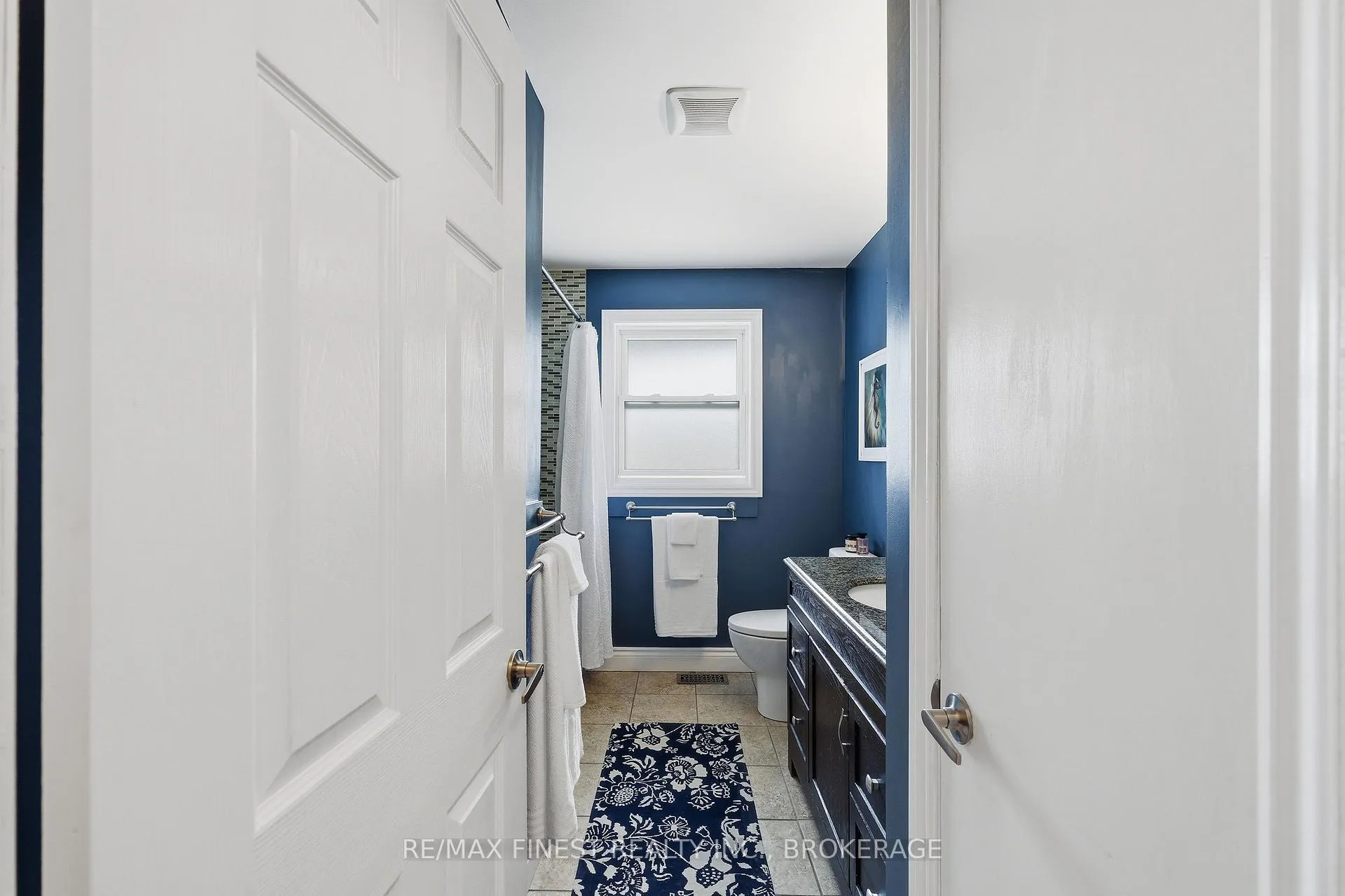 Photo 24 of 886 Pembridge Crescent, Kingston, South of Taylor-Kidd Blvd — HOMEH