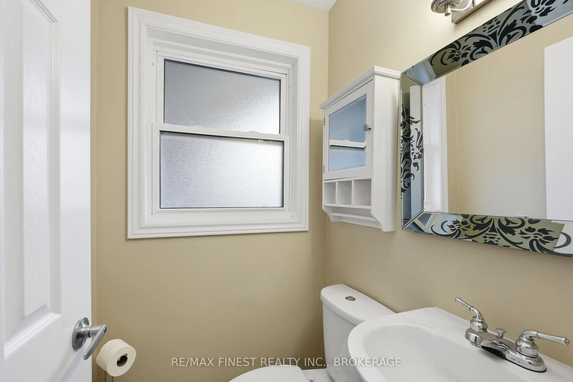 Photo 29 of 886 Pembridge Crescent, Kingston, South of Taylor-Kidd Blvd — HOMEH