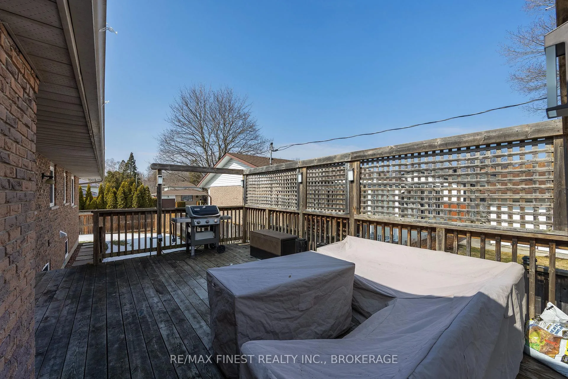 Photo 46 of 886 Pembridge Crescent, Kingston, South of Taylor-Kidd Blvd — HOMEH