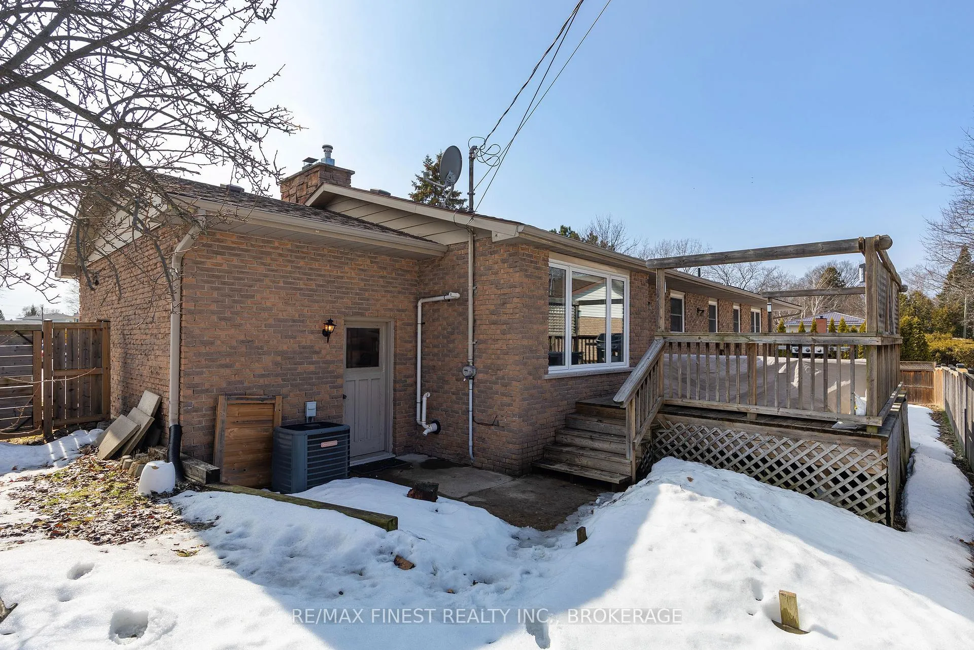 Photo 48 of 886 Pembridge Crescent, Kingston, South of Taylor-Kidd Blvd — HOMEH
