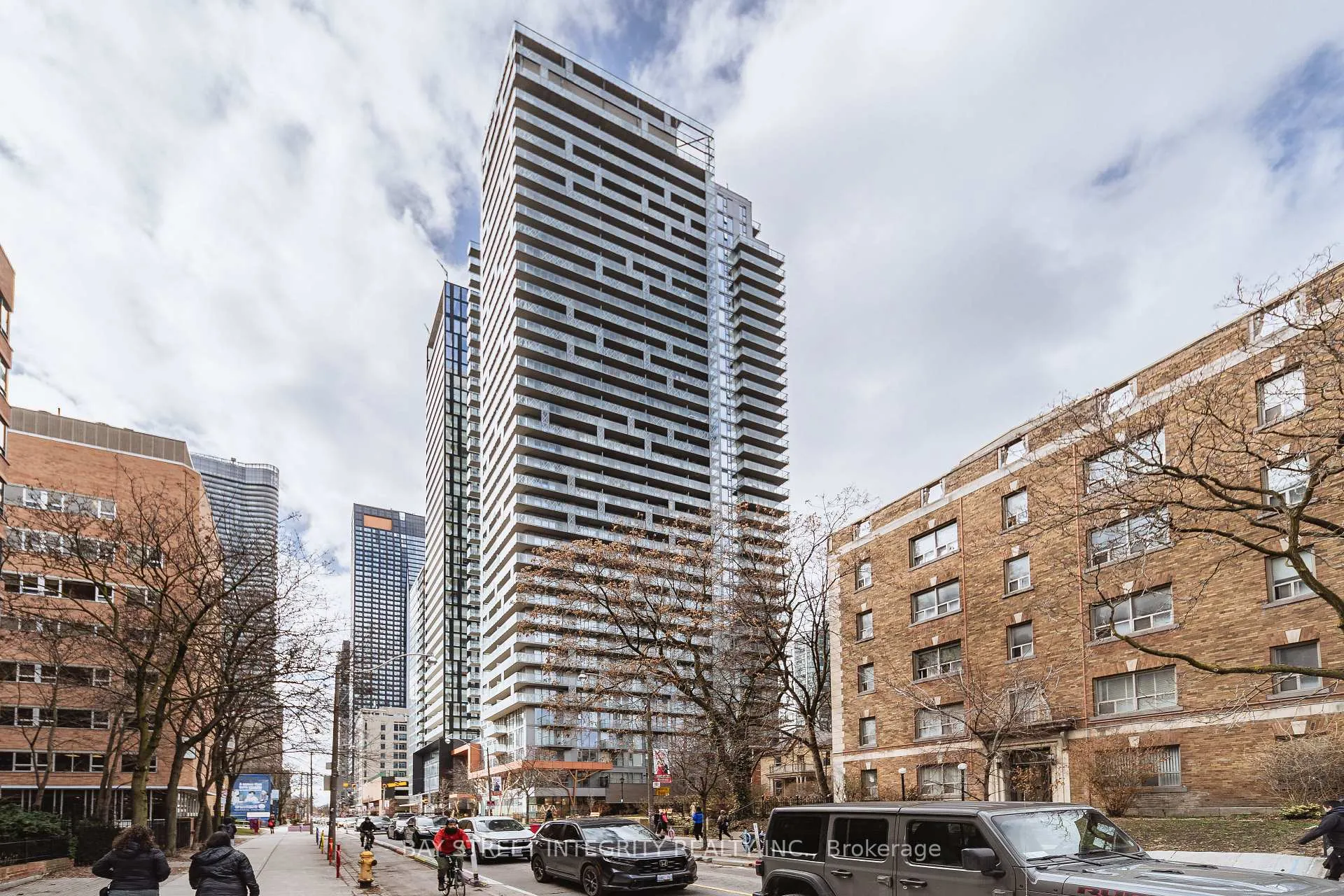 Front of Unit 2801, 50 Wellesley Street