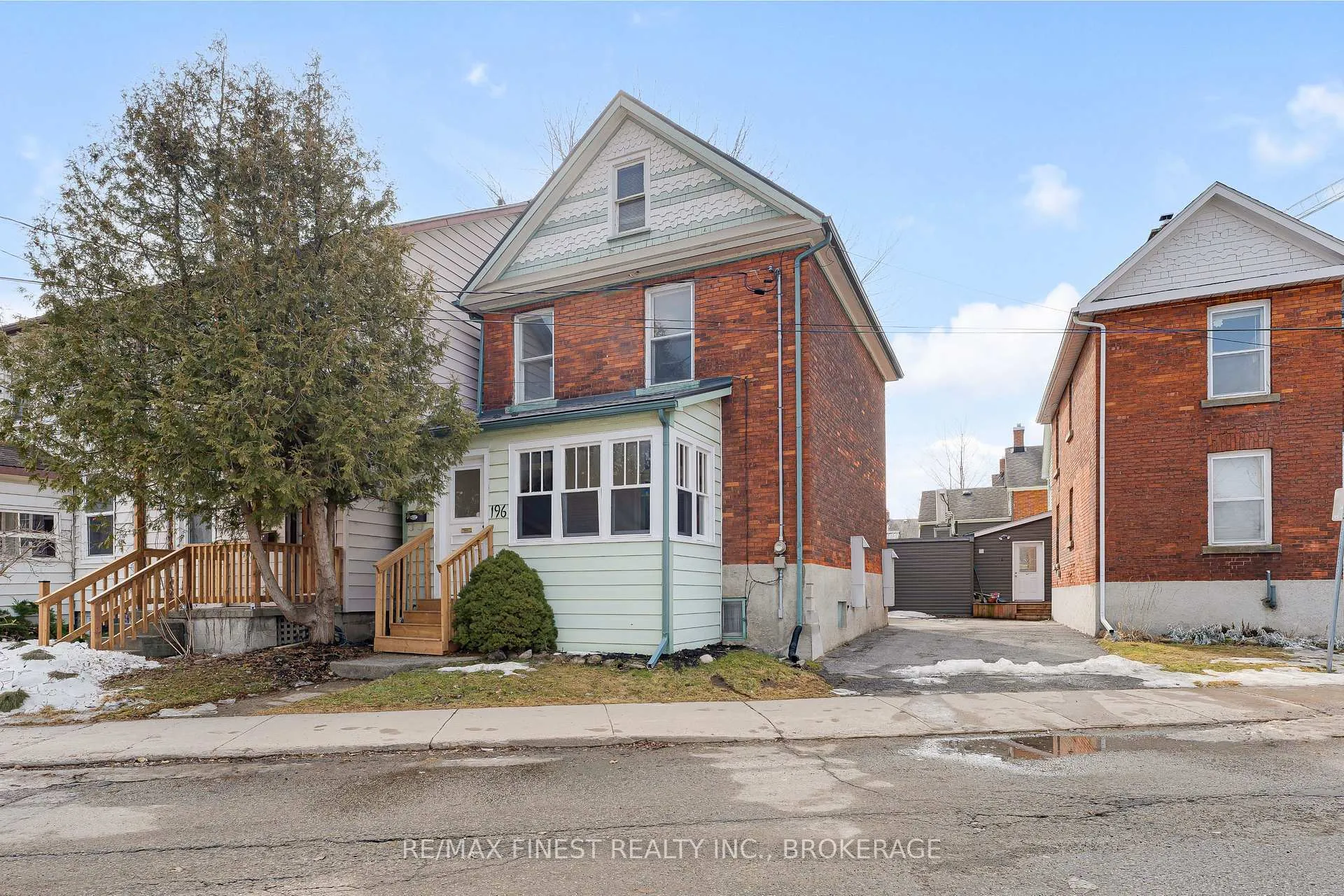 Photo 2 of 196 Ordnance Street, Kingston, East of Sir John A. Blvd — HOMEH