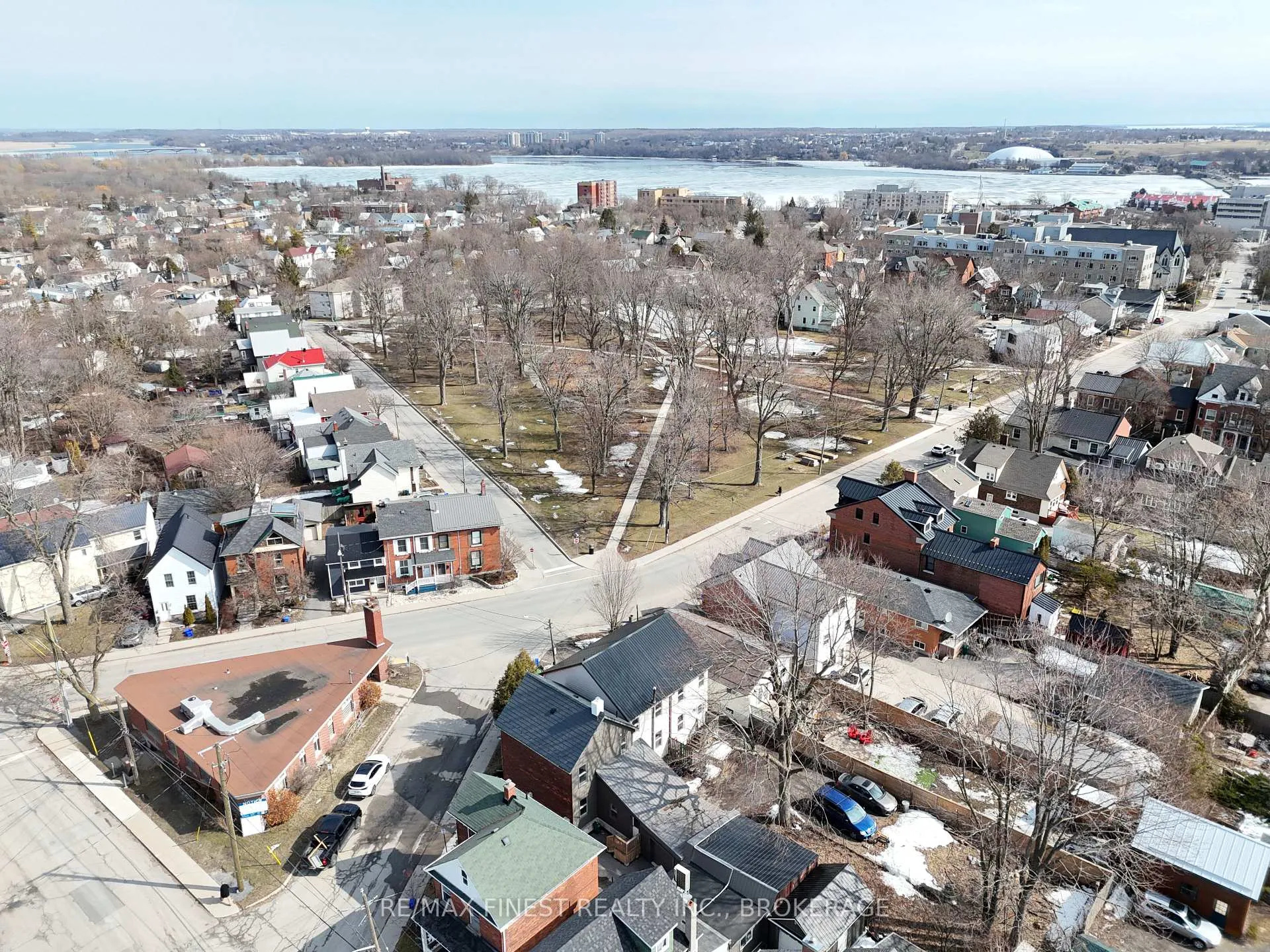 Photo 43 of 196 Ordnance Street, Kingston, East of Sir John A. Blvd — HOMEH