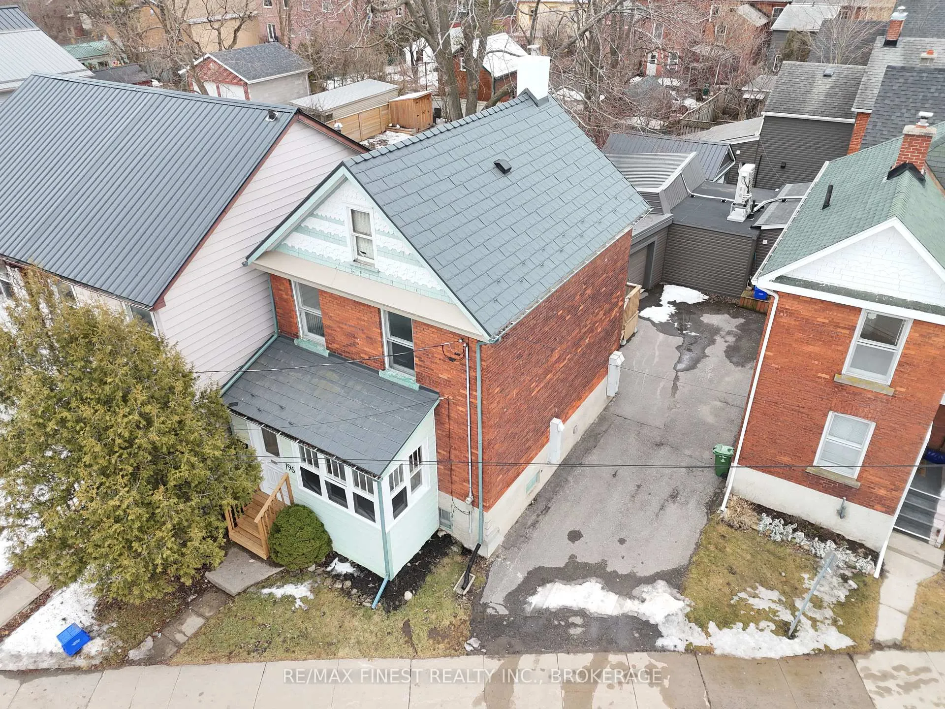 Photo 44 of 196 Ordnance Street, Kingston, East of Sir John A. Blvd — HOMEH