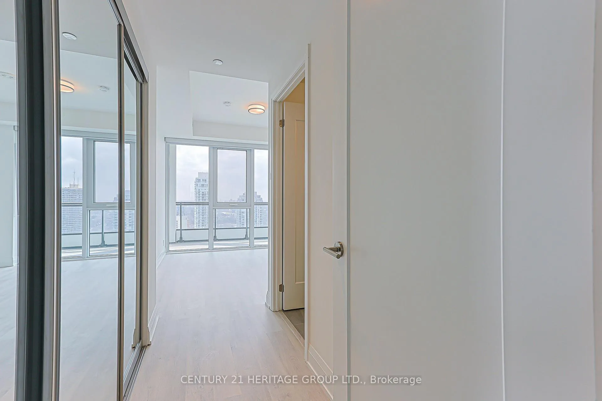 Photo 16 of Unit 2608, 65 Broadway Avenue, Toronto, Mount Pleasant West — HOMEH