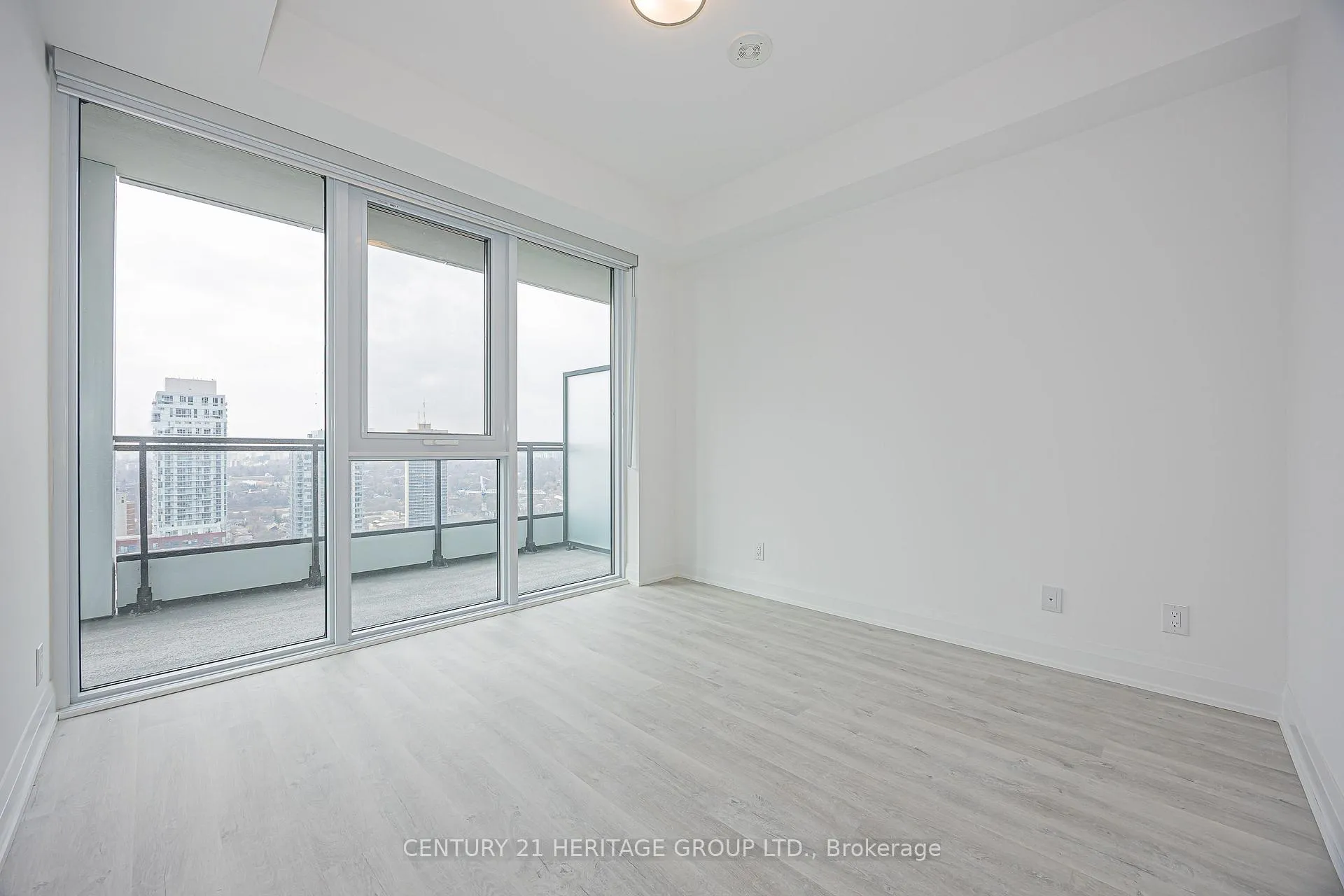 Photo 19 of Unit 2608, 65 Broadway Avenue, Toronto, Mount Pleasant West — HOMEH