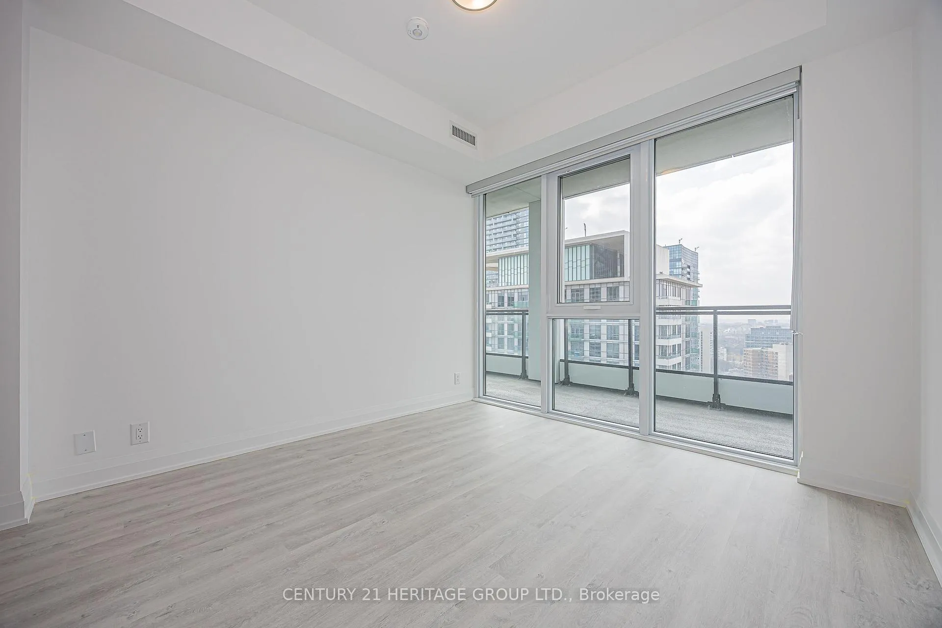 Photo 20 of Unit 2608, 65 Broadway Avenue, Toronto, Mount Pleasant West — HOMEH