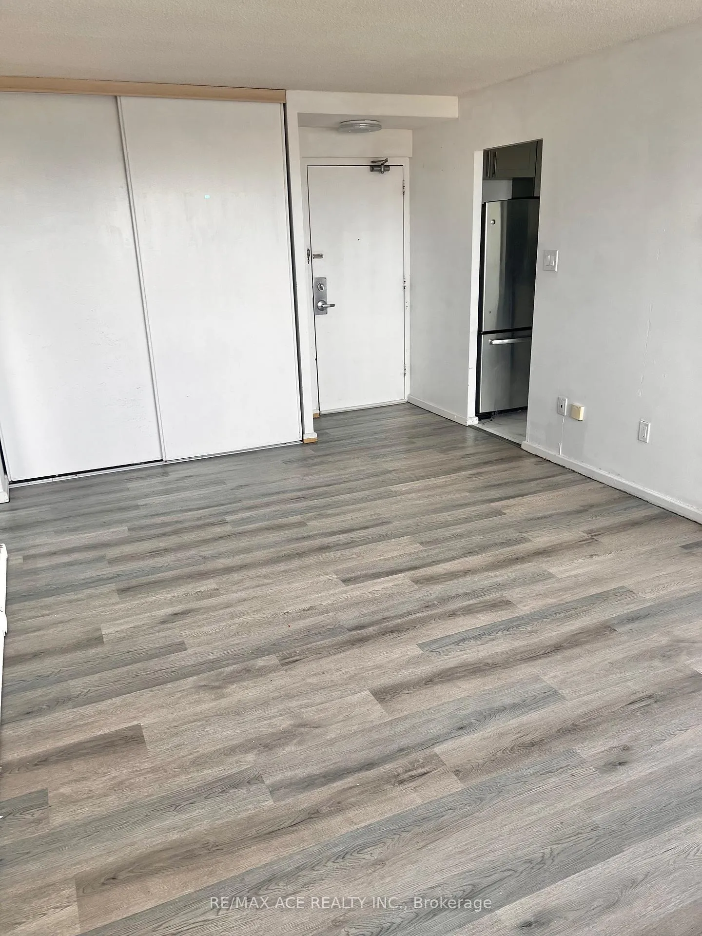 Photo 9 of Unit 1504, 725 Don Mills Road N, Toronto, Flemingdon Park — HOMEH
