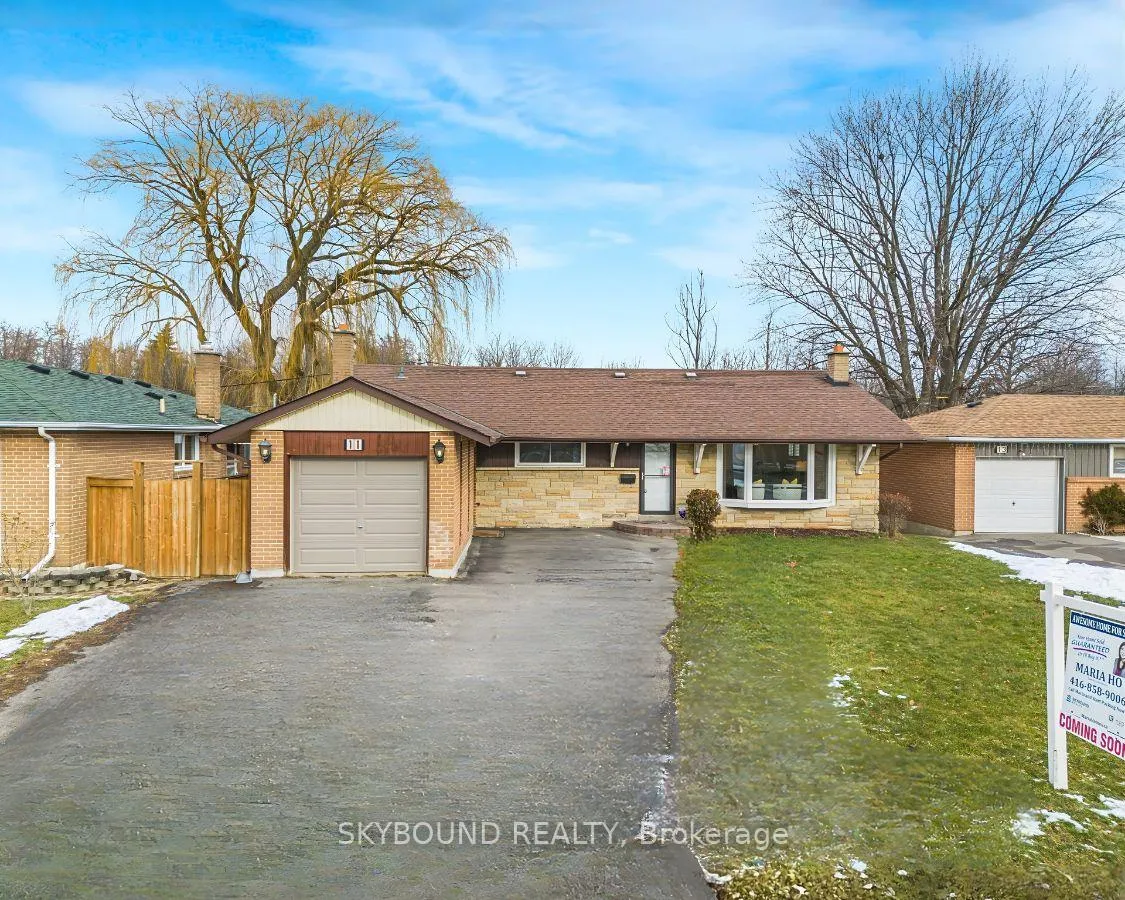 Photo 4 of 11 Addington Crescent, Brampton, Avondale — HOMEH